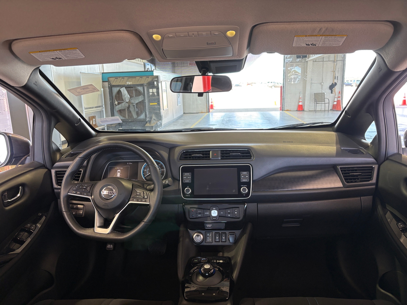 Thumbnail: 2022 Nissan Leaf - 3