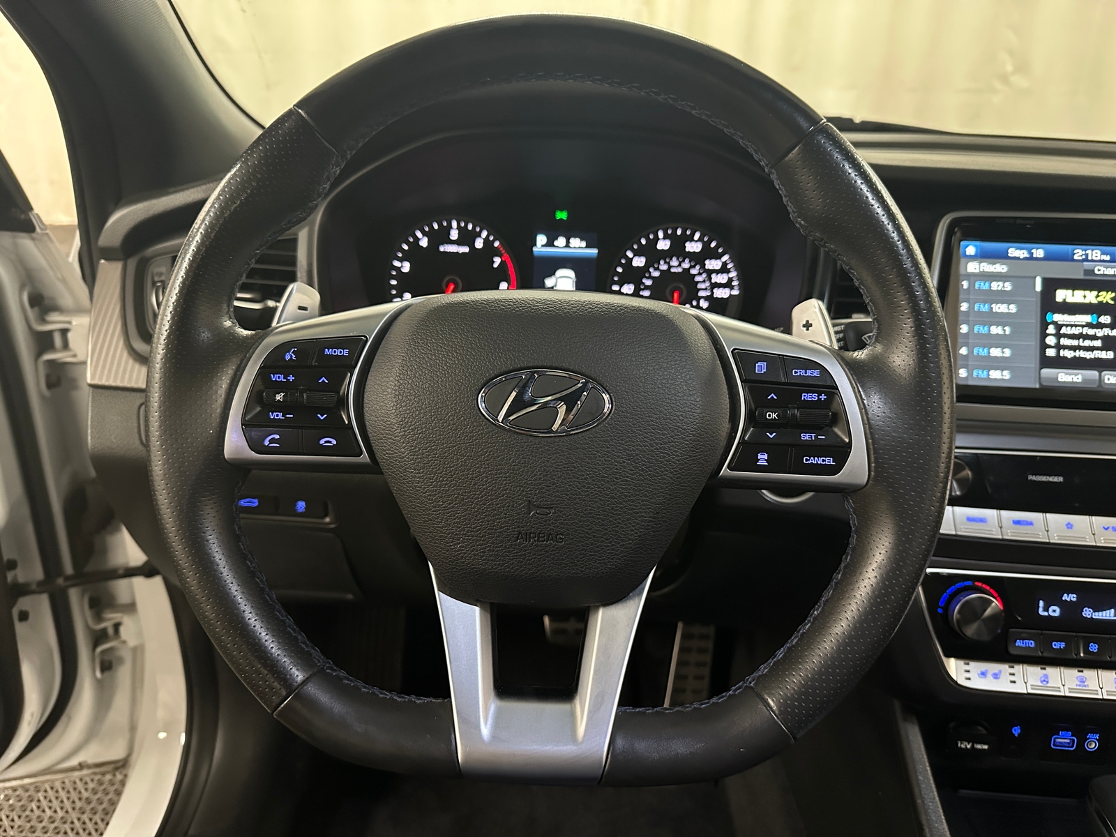 Thumbnail: 2019 Hyundai Sonata - 4