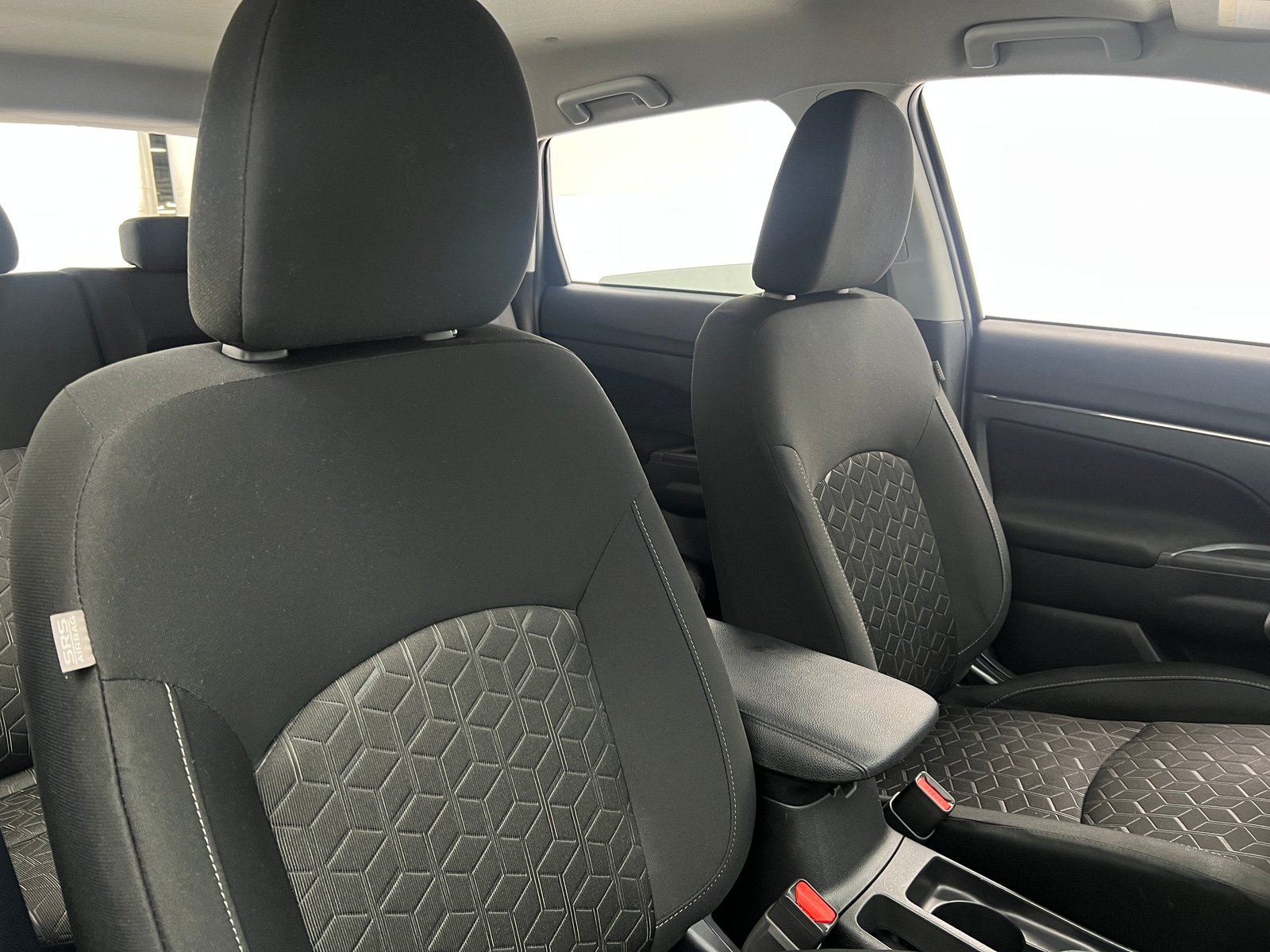 Thumbnail: 2024 Mitsubishi Outlander Sport - 2