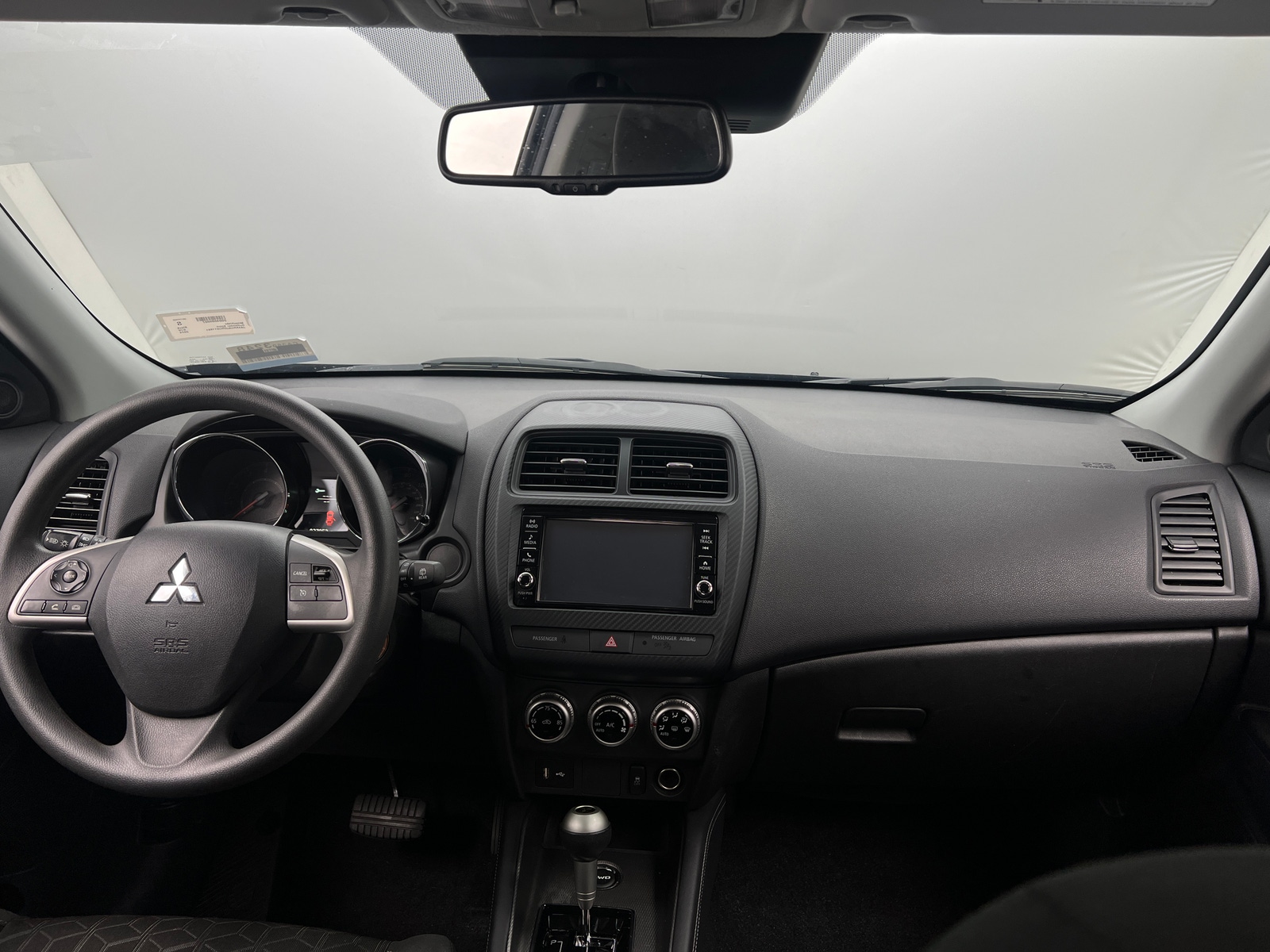 Thumbnail: 2024 Mitsubishi Outlander Sport - 3
