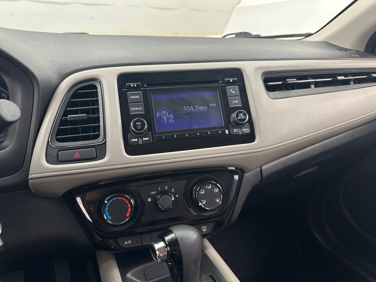 Thumbnail: 2016 Honda HR-V - 4