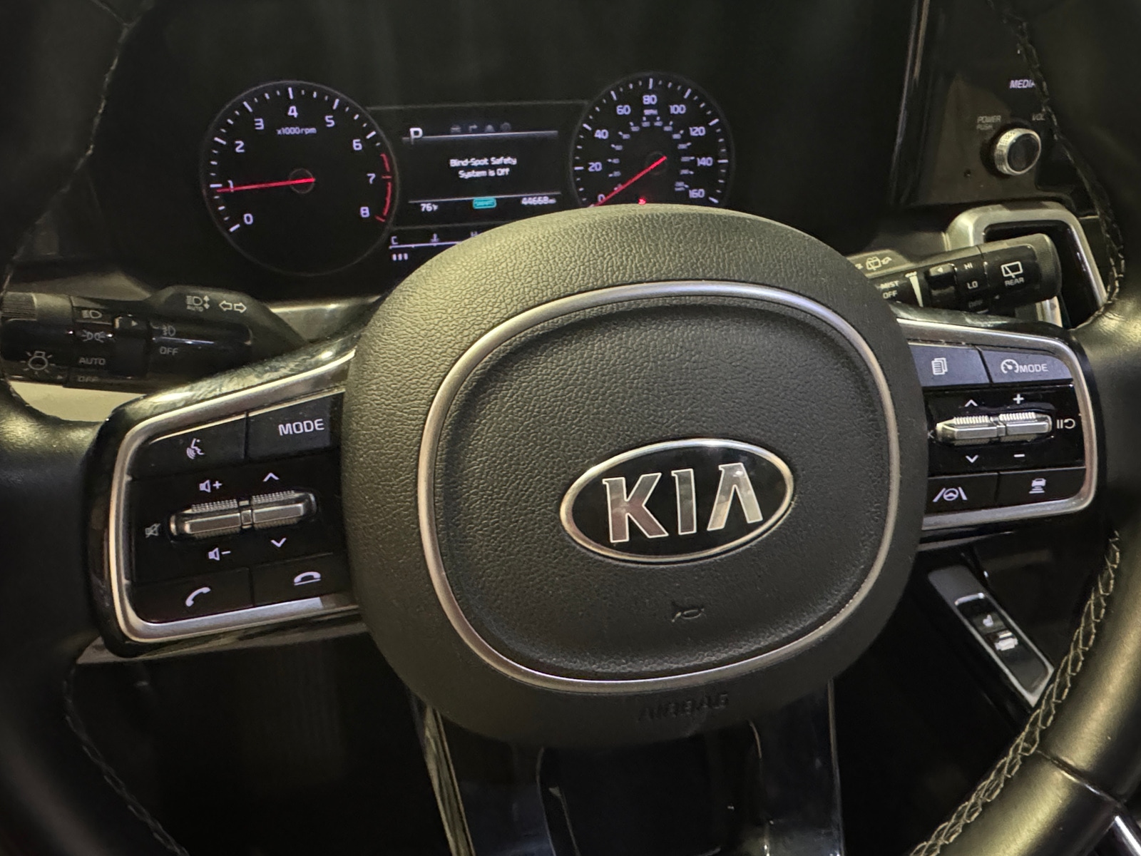 Thumbnail: 2021 Kia Sorento - 4