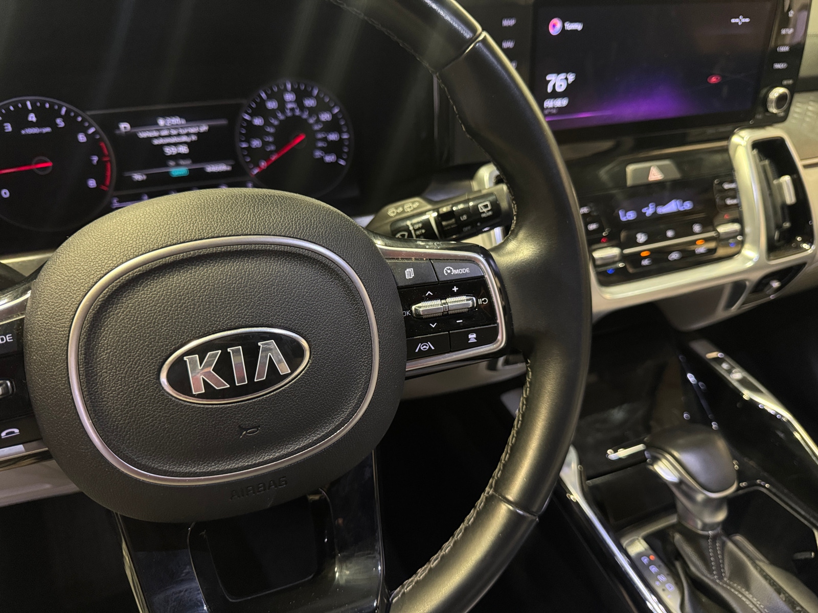 Thumbnail: 2021 Kia Sorento - 3