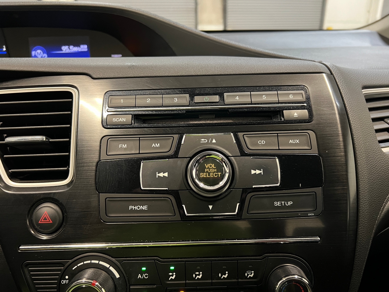 Thumbnail: 2013 Honda Civic - 4