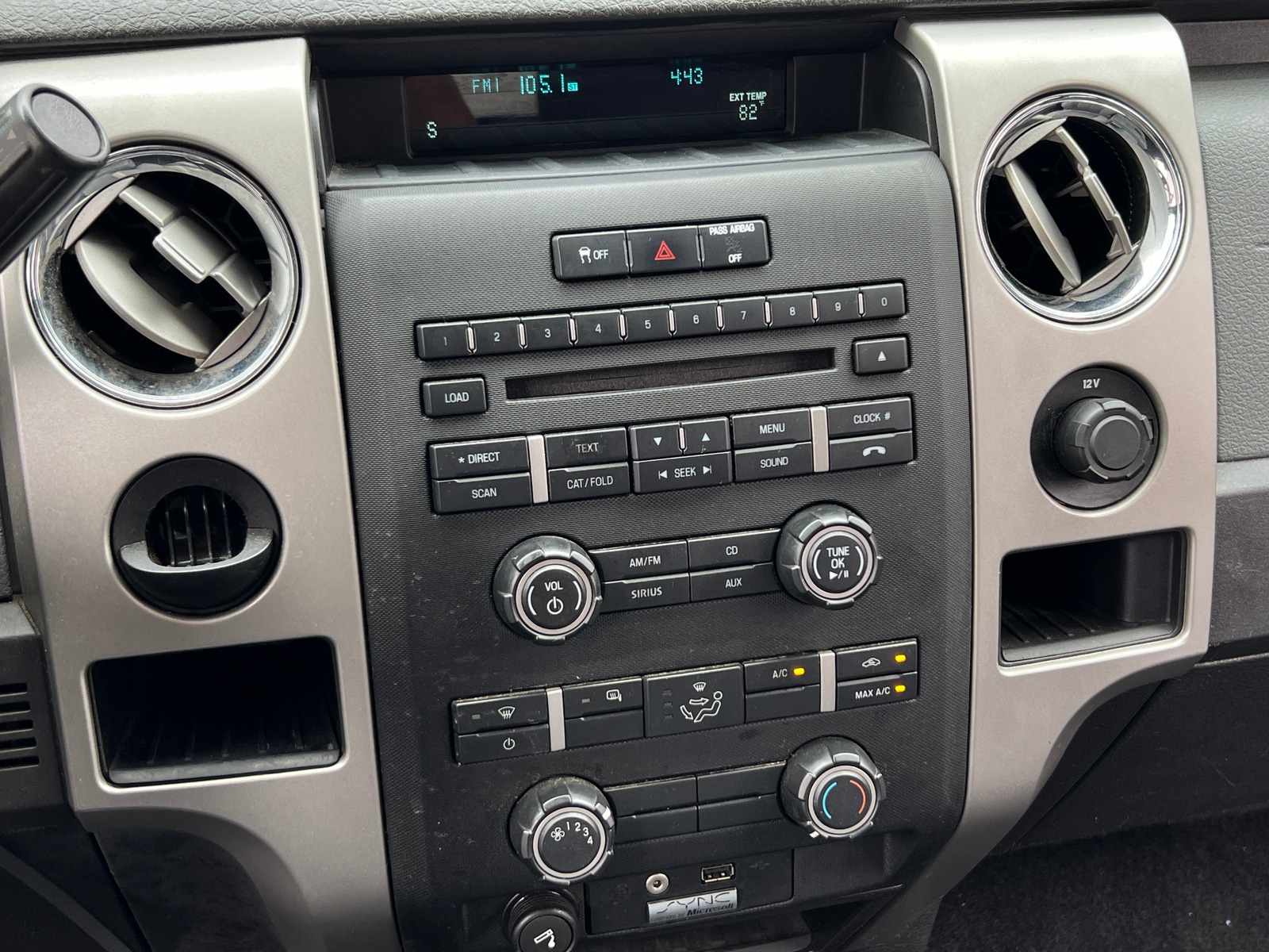 Thumbnail: 2011 Ford Econoline - 4