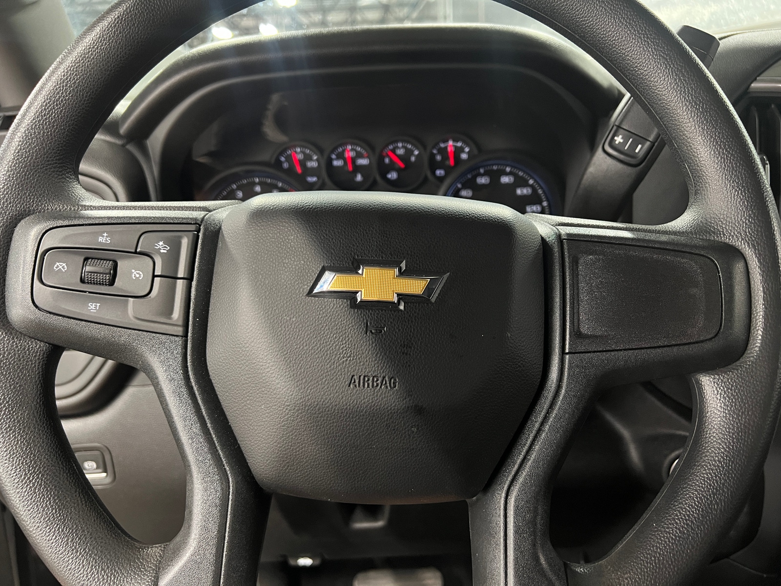 Thumbnail: 2024 Chevrolet Silverado 2500 - 5