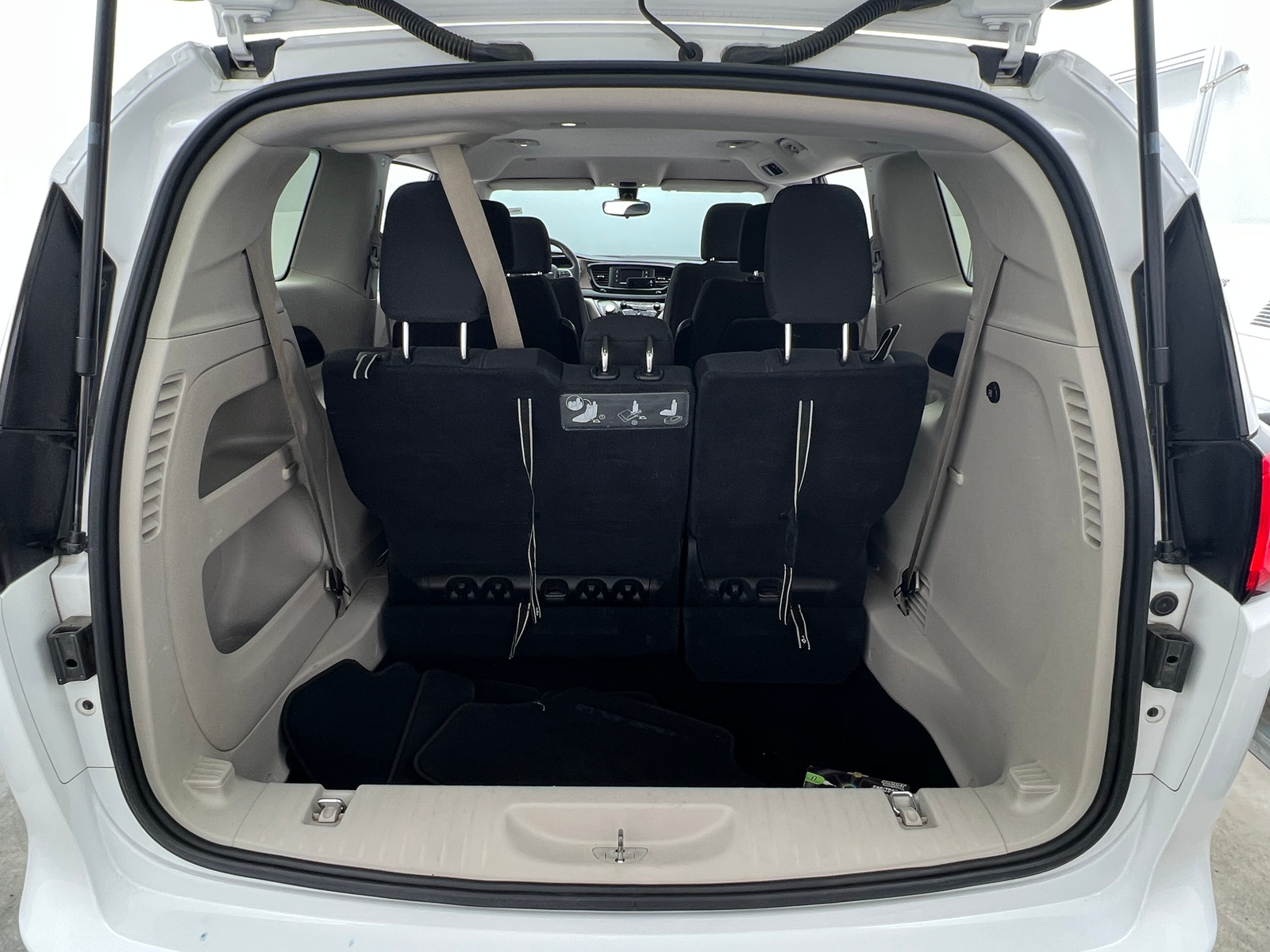 Thumbnail: 2017 Chrysler Pacifica - 7