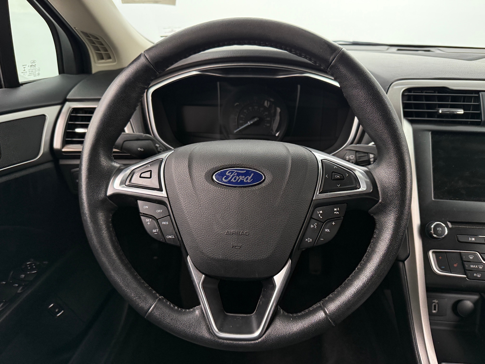 Thumbnail: 2017 Ford Fusion - 4