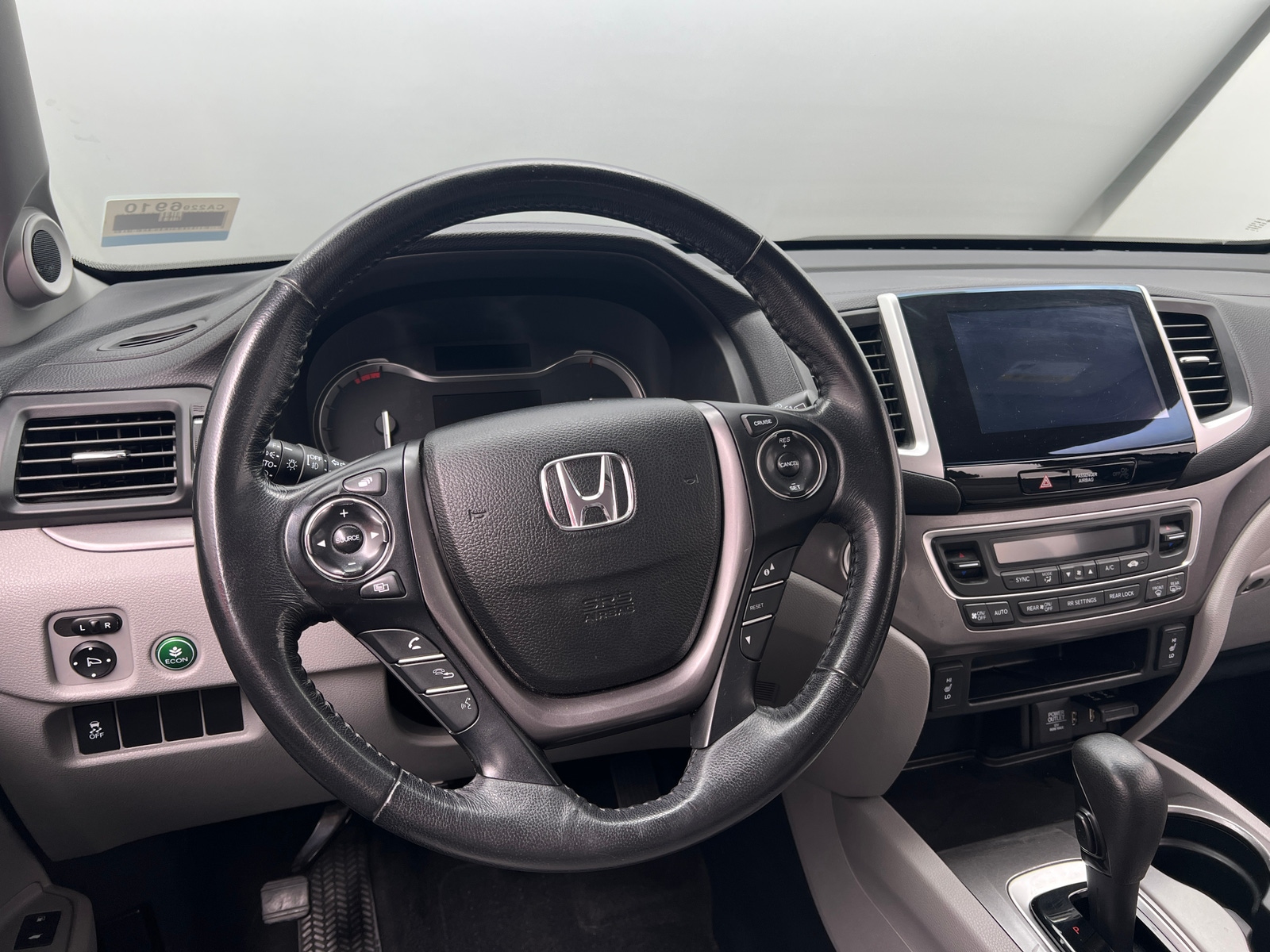 Thumbnail: 2016 Honda Pilot - 4