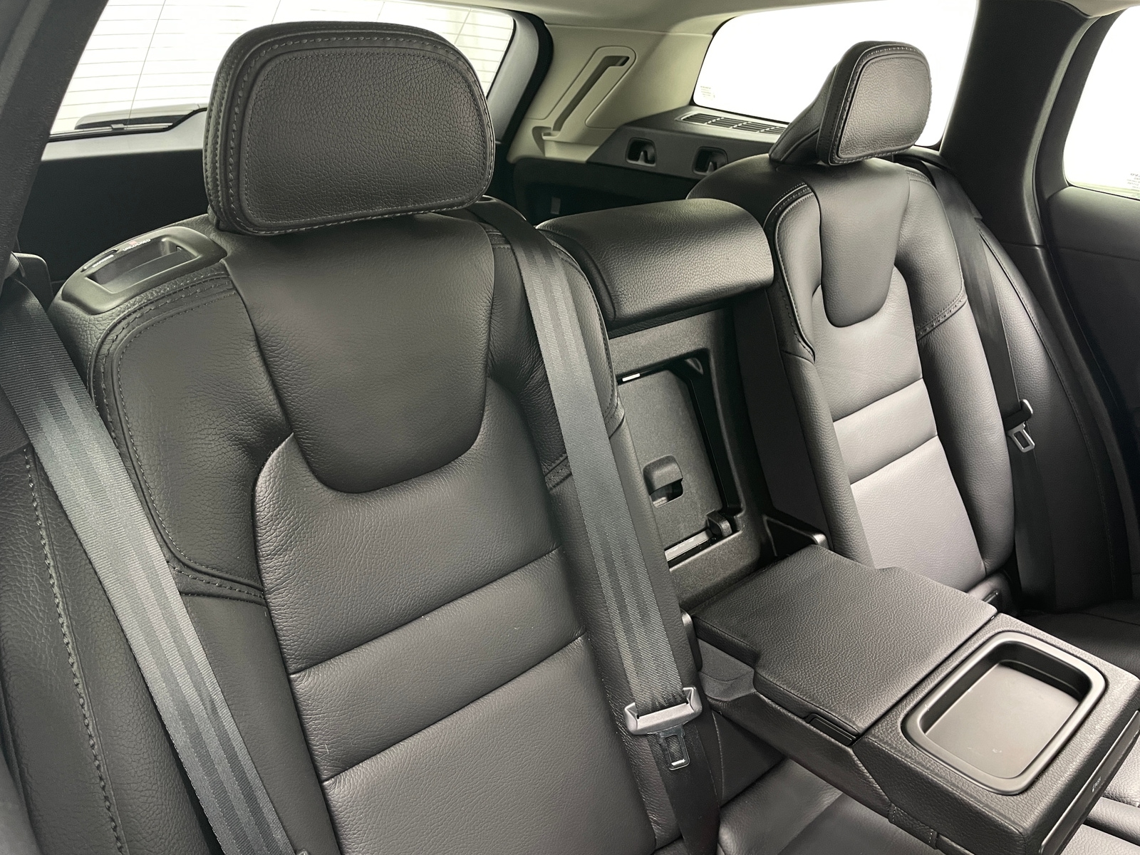 Thumbnail: 2020 Volvo V60 - 5