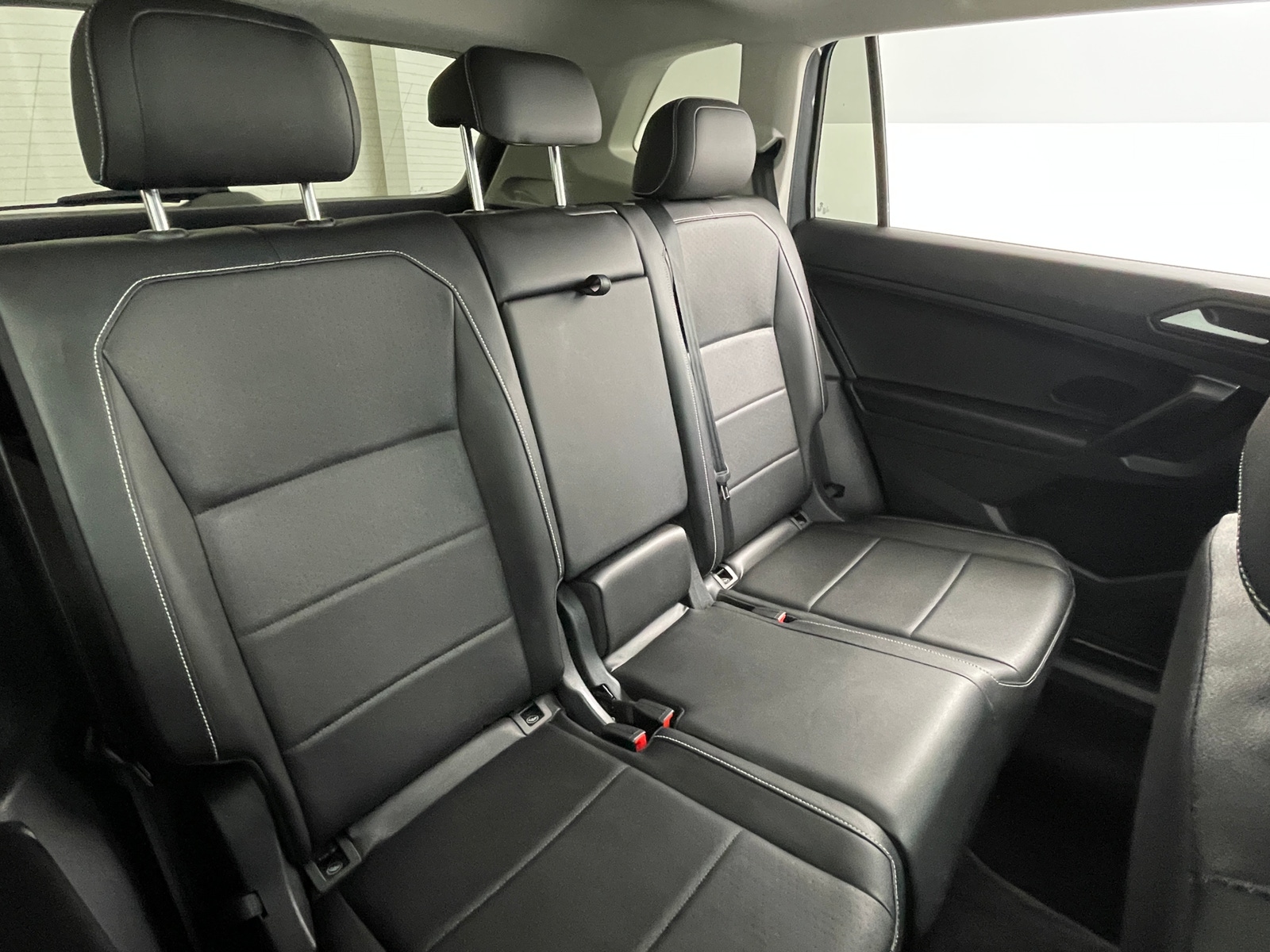 Thumbnail: 2021 Volkswagen Tiguan - 5