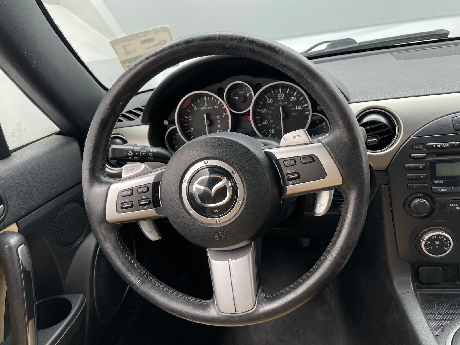 Thumbnail: 2011 Mazda MX-5 Miata - 4
