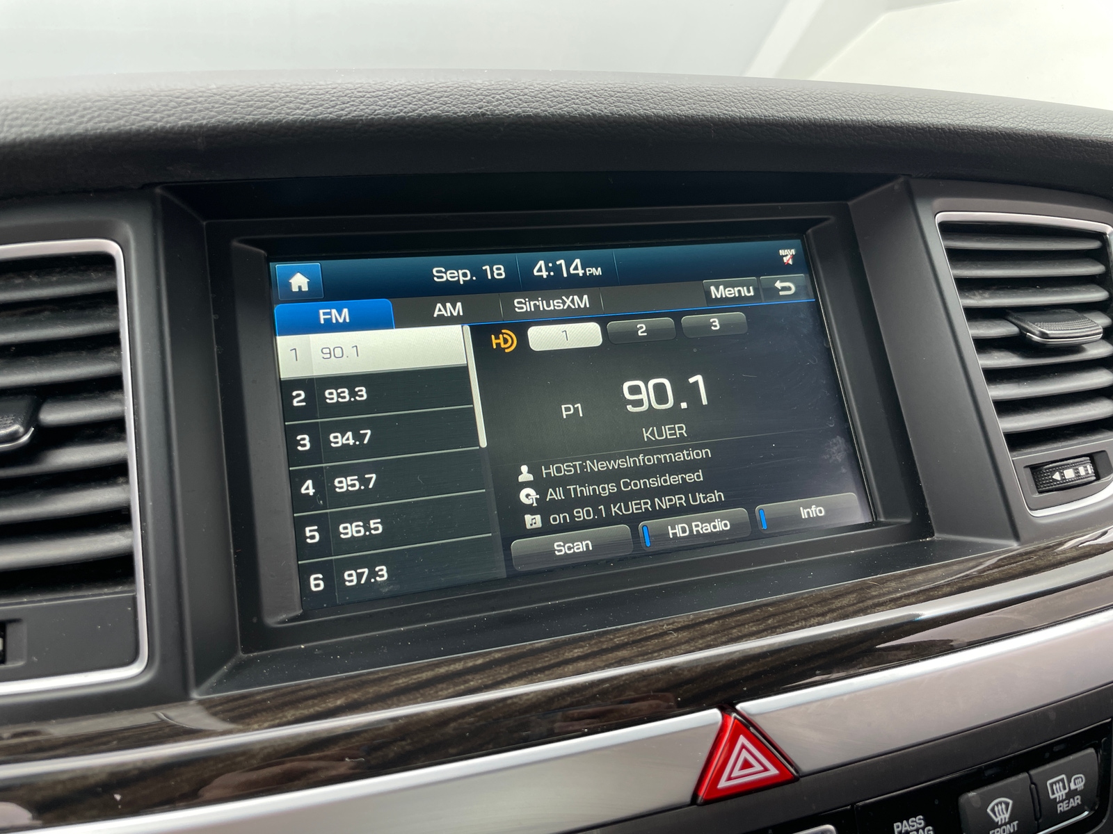 Thumbnail: 2018 Genesis G80 - 3