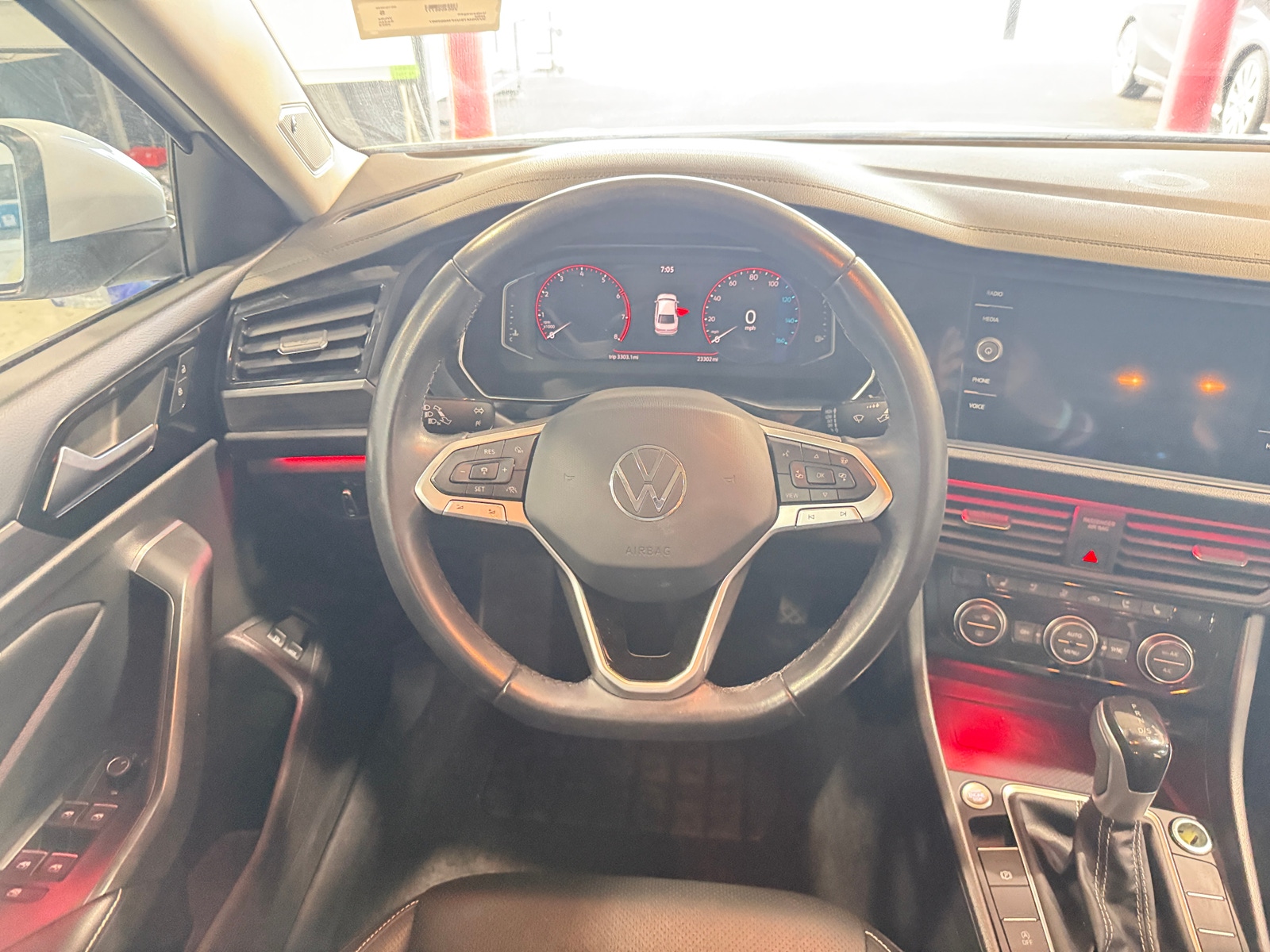 Thumbnail: 2023 Volkswagen Jetta - 4