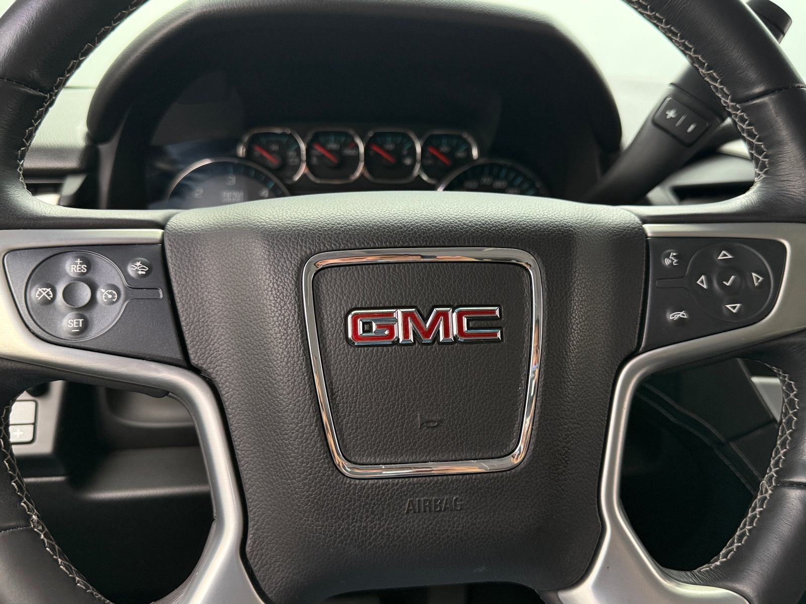 Thumbnail: 2017 GMC Yukon - 5
