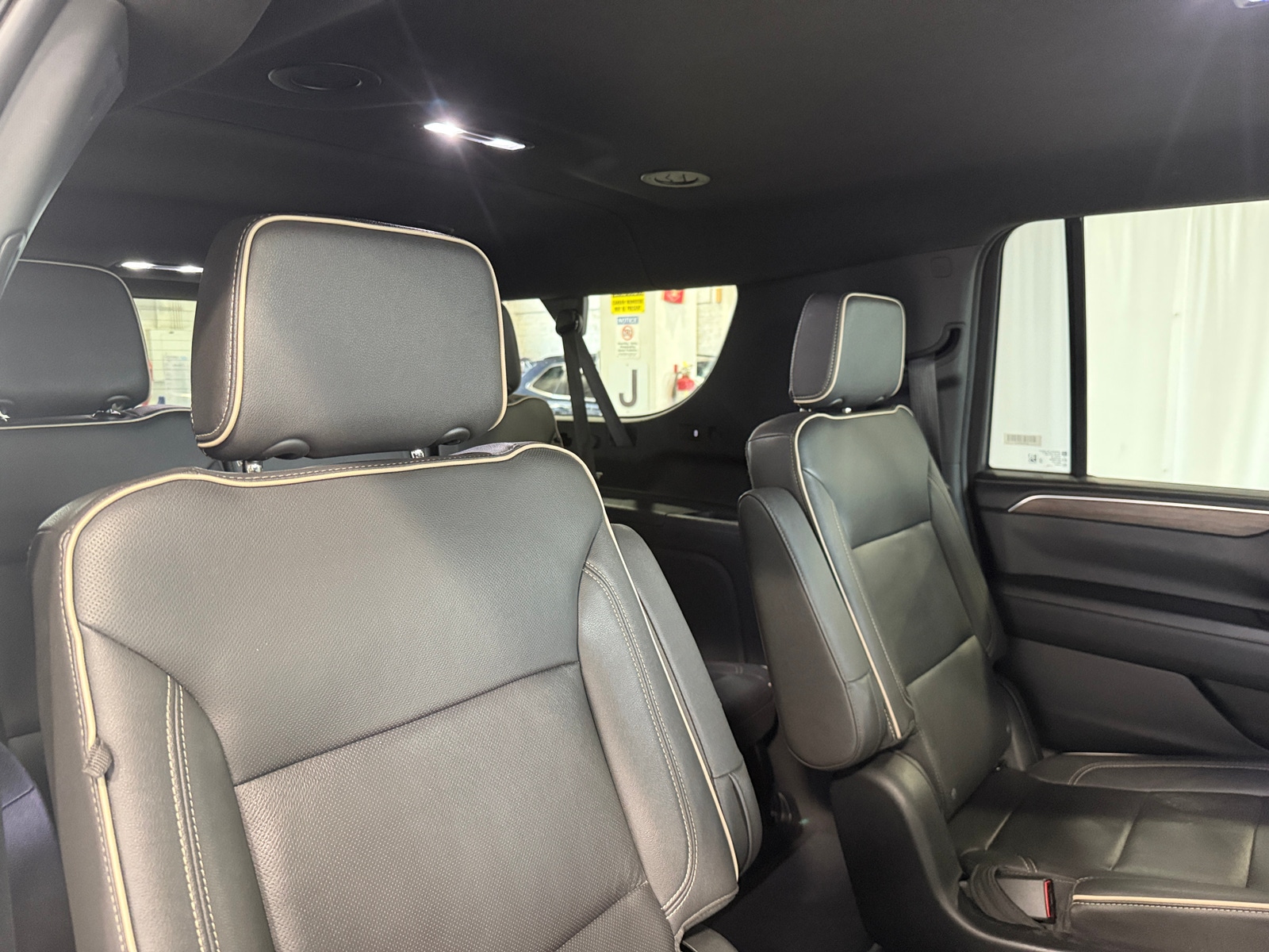 Thumbnail: 2023 Chevrolet Suburban - 5