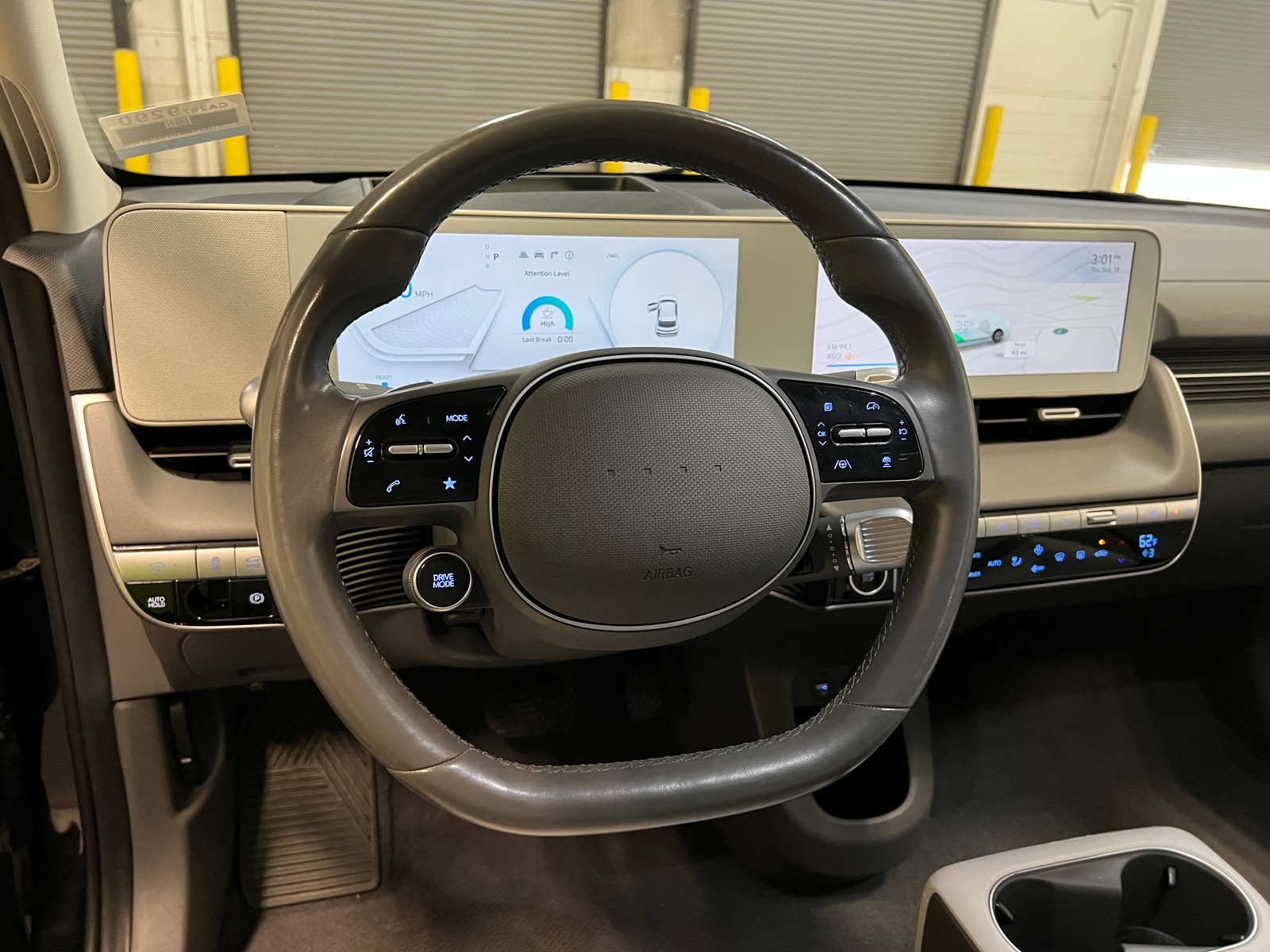 Thumbnail: 2022 Hyundai Ioniq 5 - 4