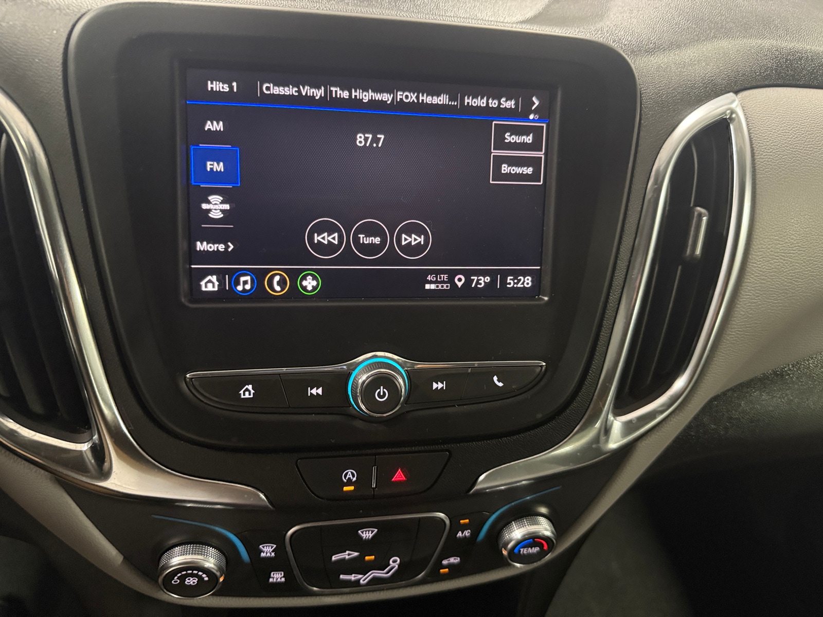 Thumbnail: 2024 Chevrolet Equinox - 4