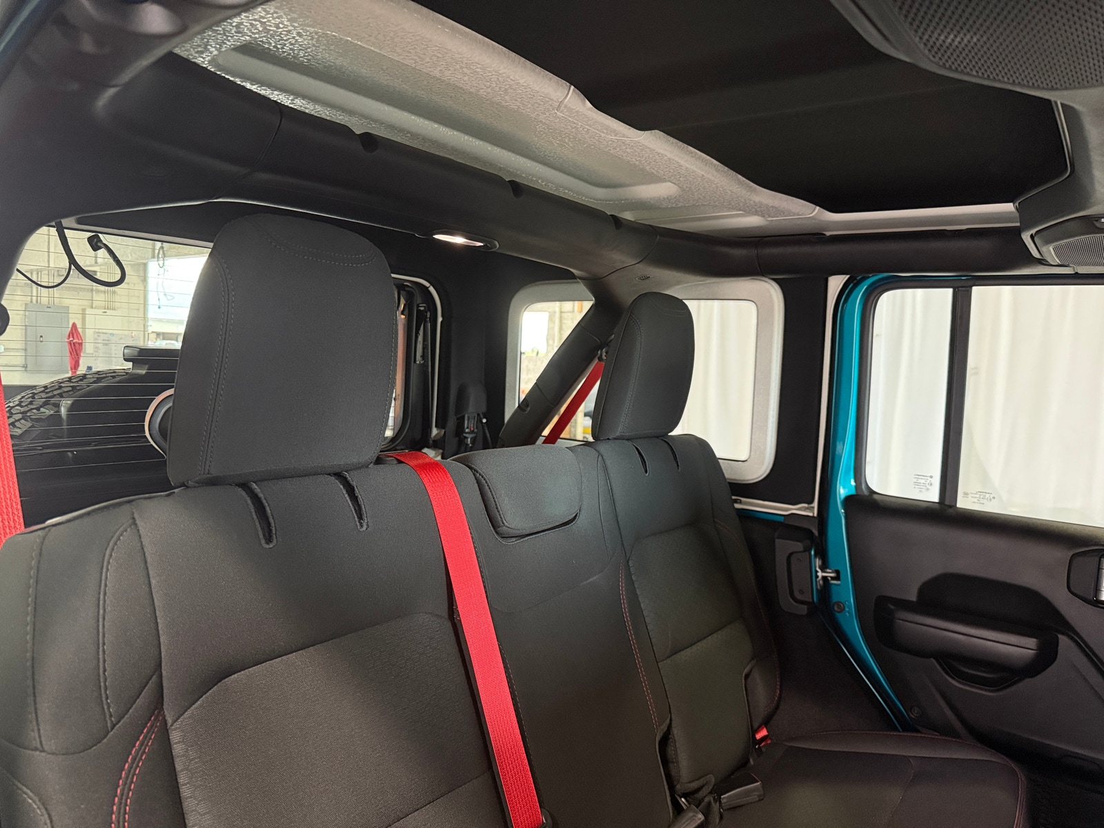 Thumbnail: 2020 Jeep Wrangler - 6