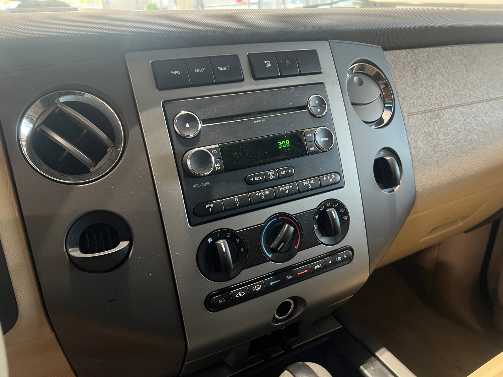 Thumbnail: 2014 Ford Expedition - 3