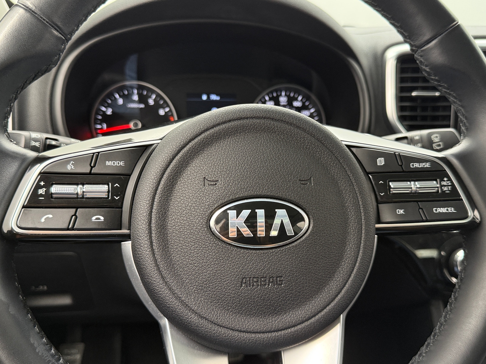 Thumbnail: 2022 Kia Sportage - 4