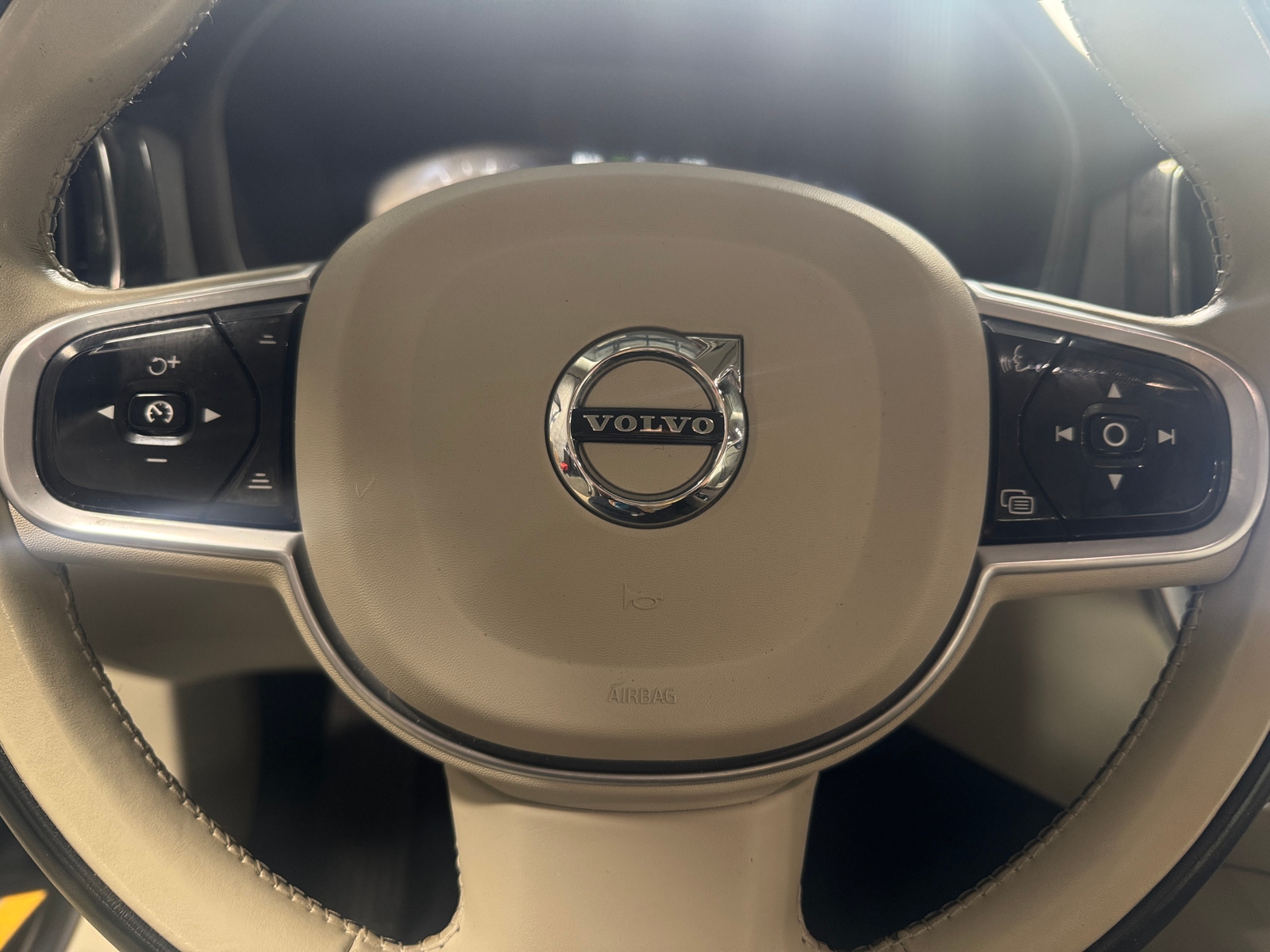 Thumbnail: 2021 Volvo S60 - 4