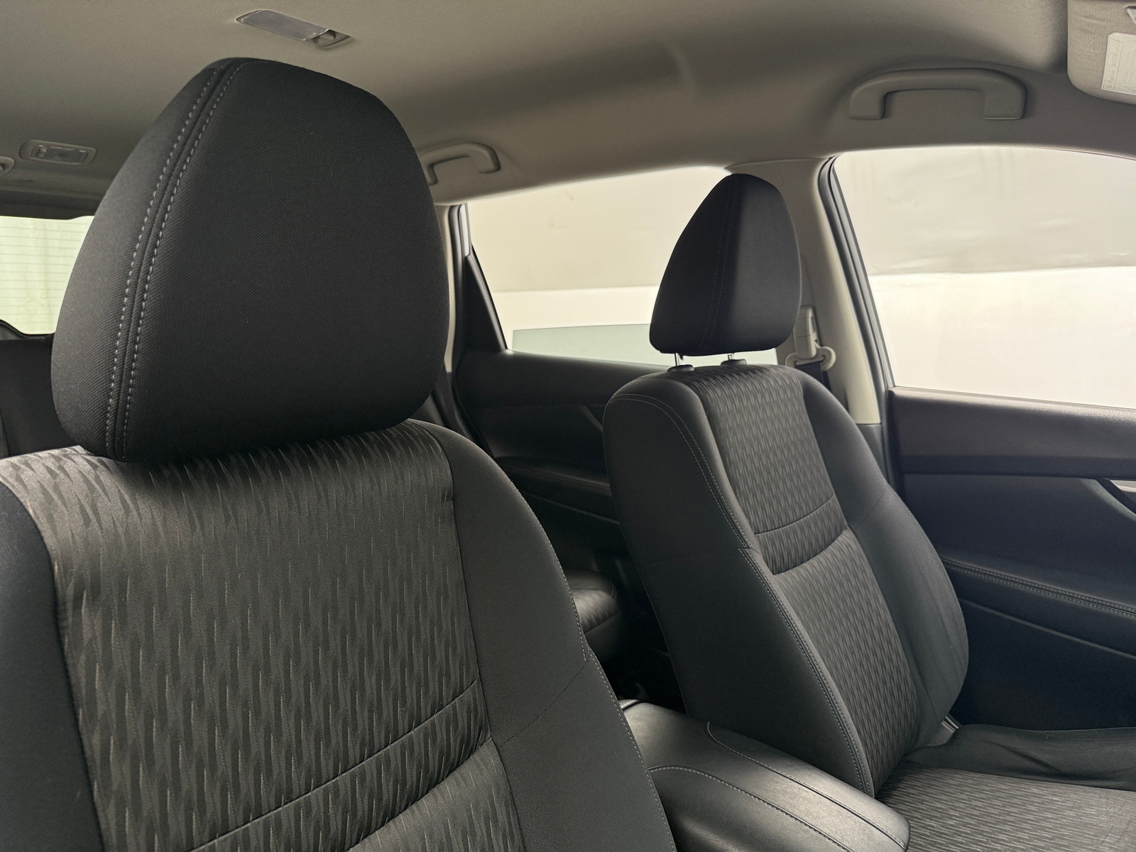 Thumbnail: 2018 Nissan Rogue - 2