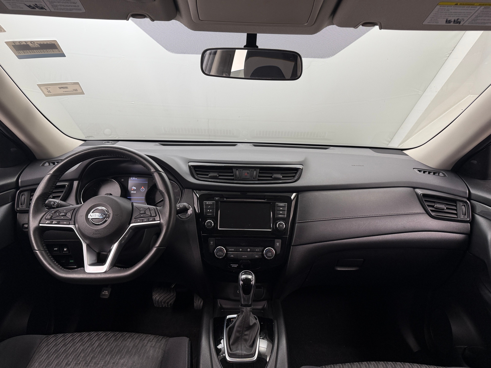 Thumbnail: 2018 Nissan Rogue - 3