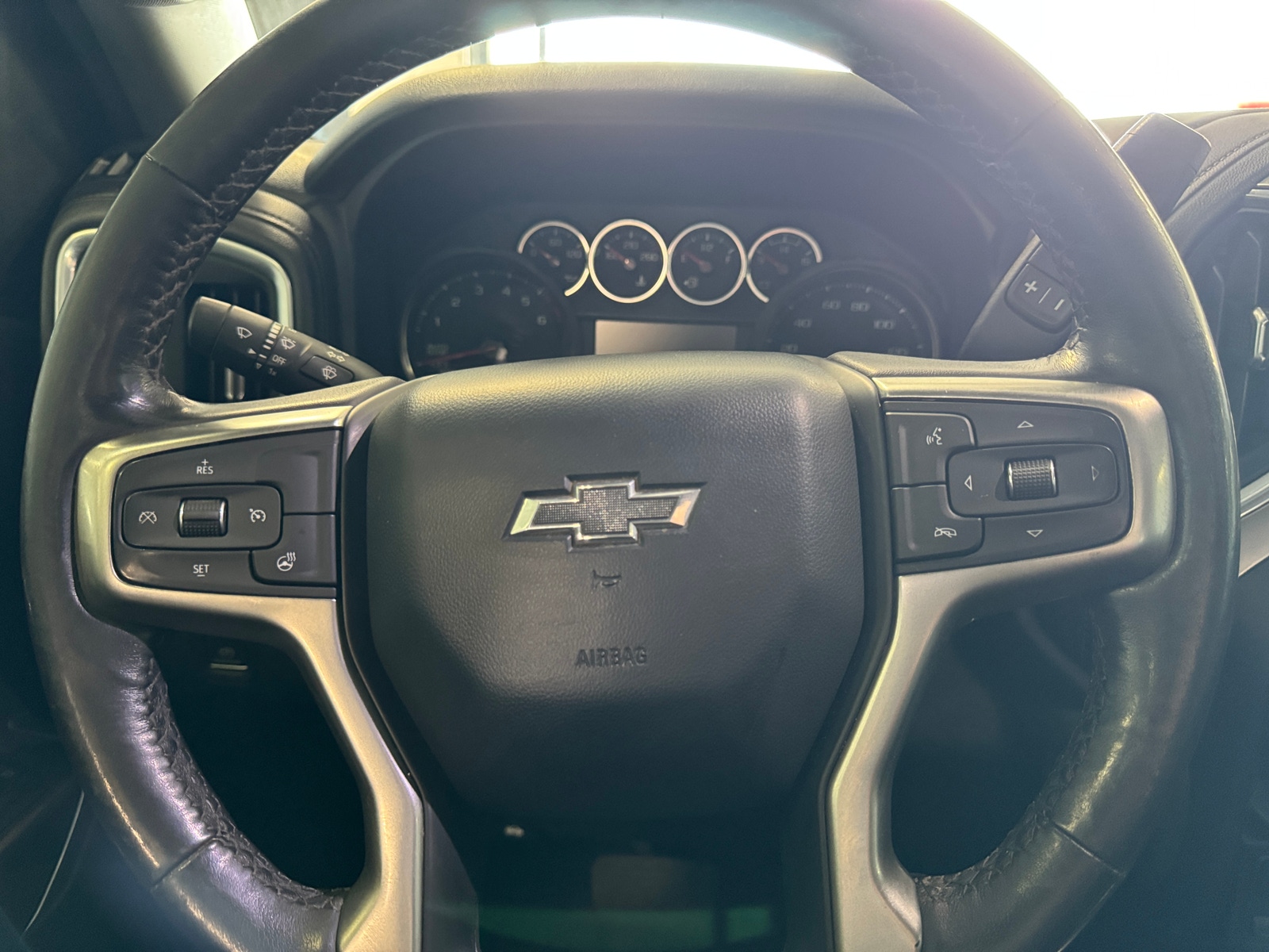 Thumbnail: 2021 Chevrolet Silverado 1500 - 4