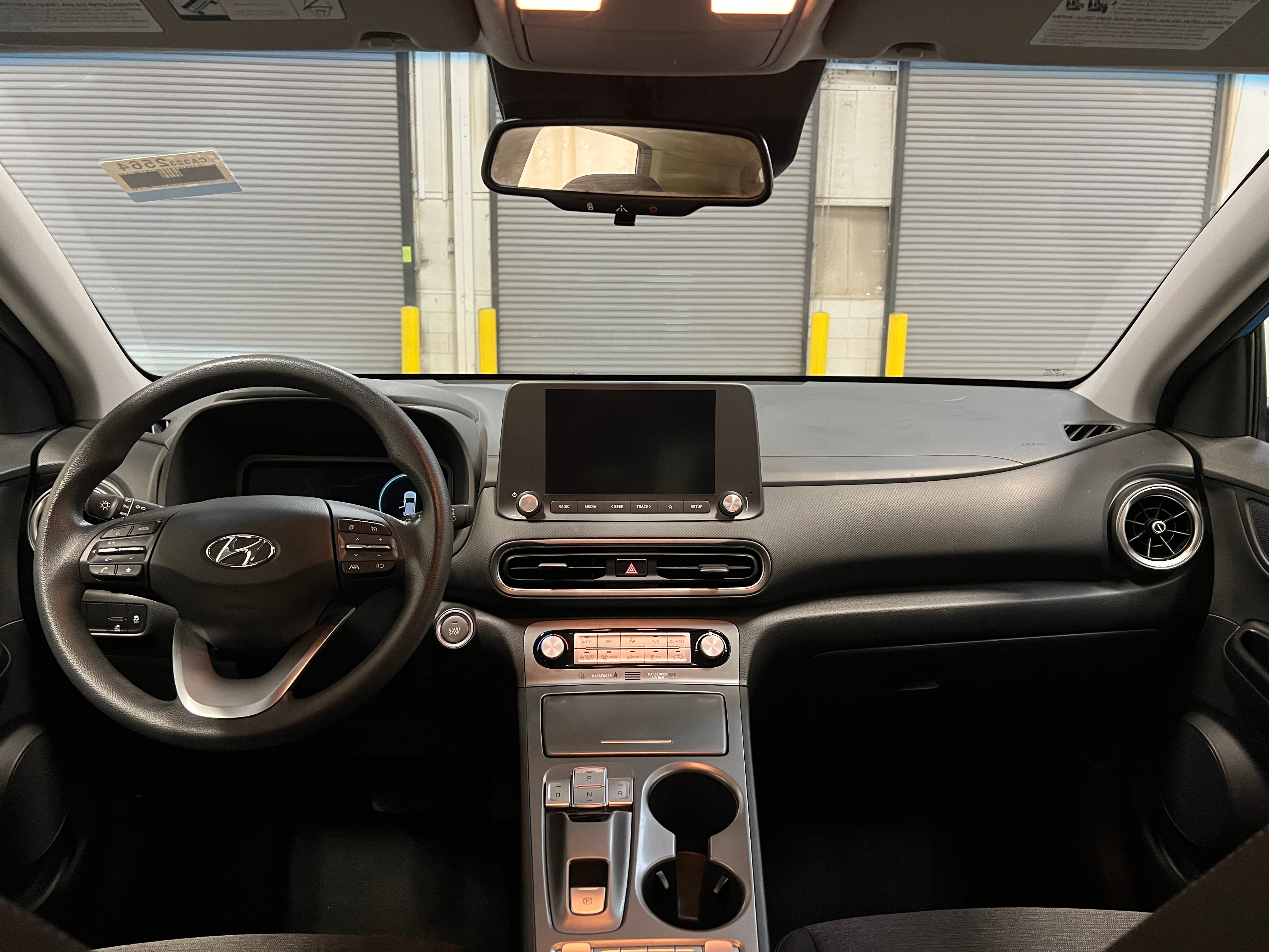 Used 2022 Hyundai Kona EV SEL with VIN KM8K23AG4NU139317 for sale in Oak Creek, WI