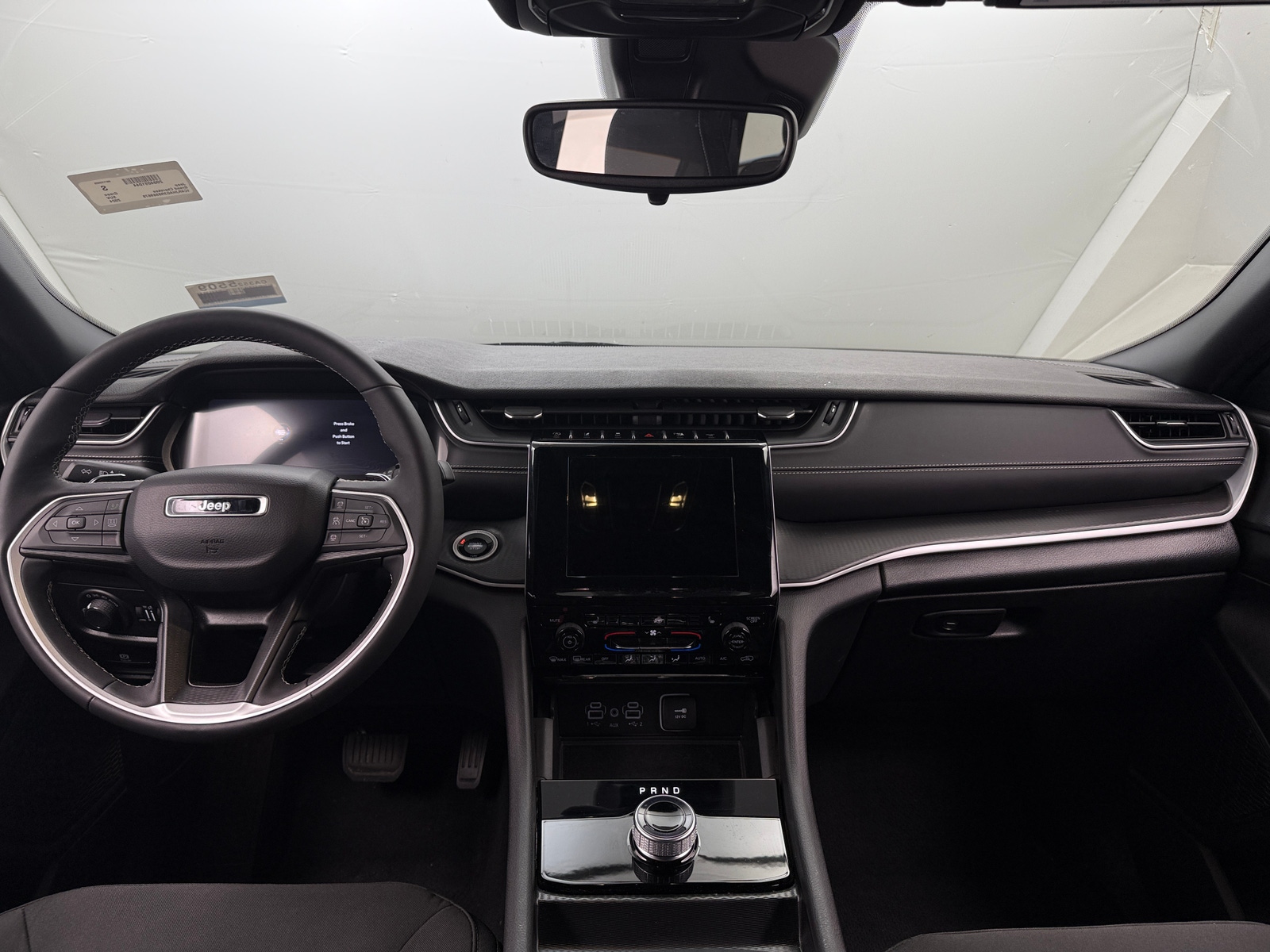 Thumbnail: 2024 Jeep Grand Cherokee - 3
