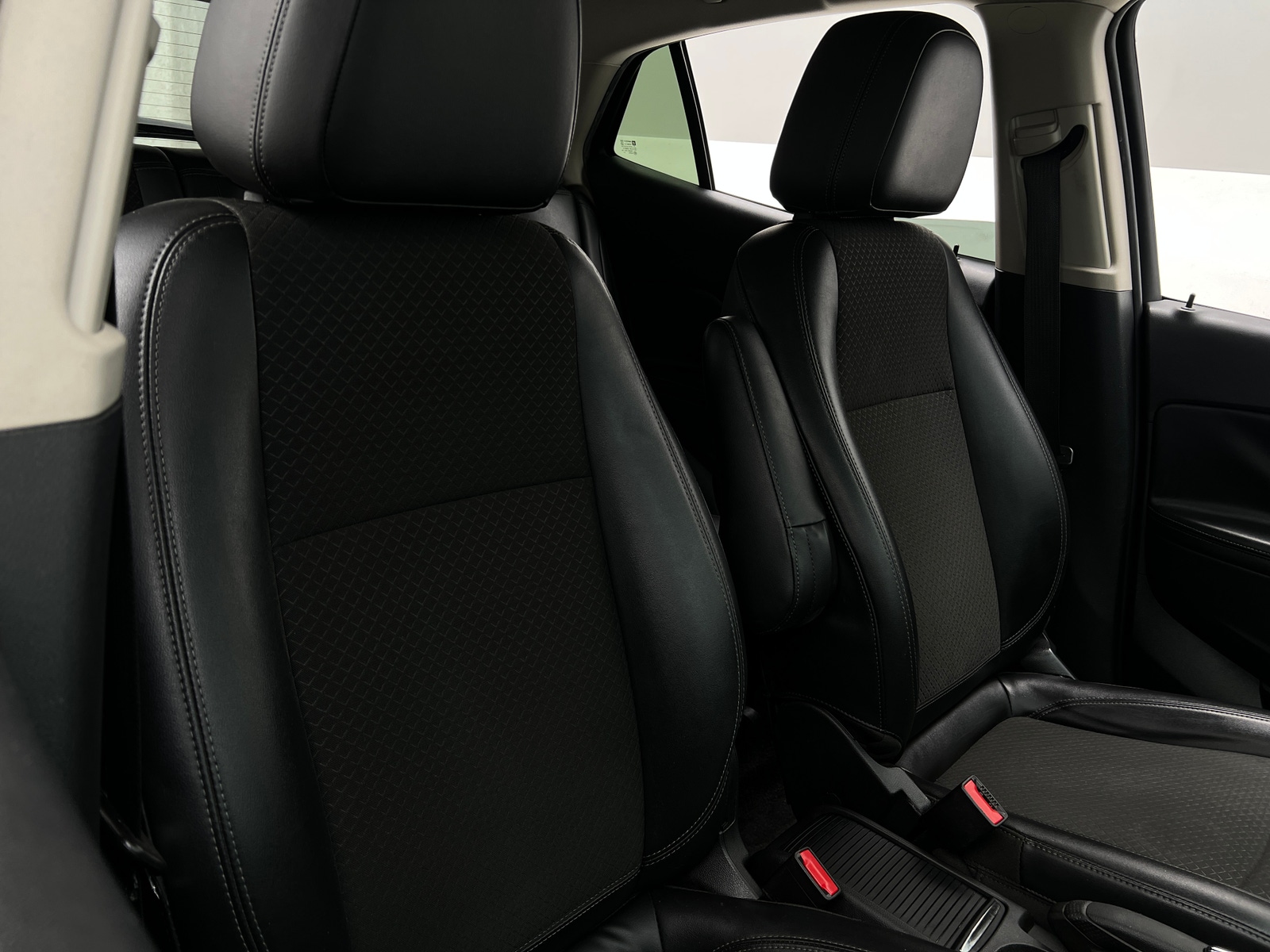 Thumbnail: 2019 Buick Encore - 2