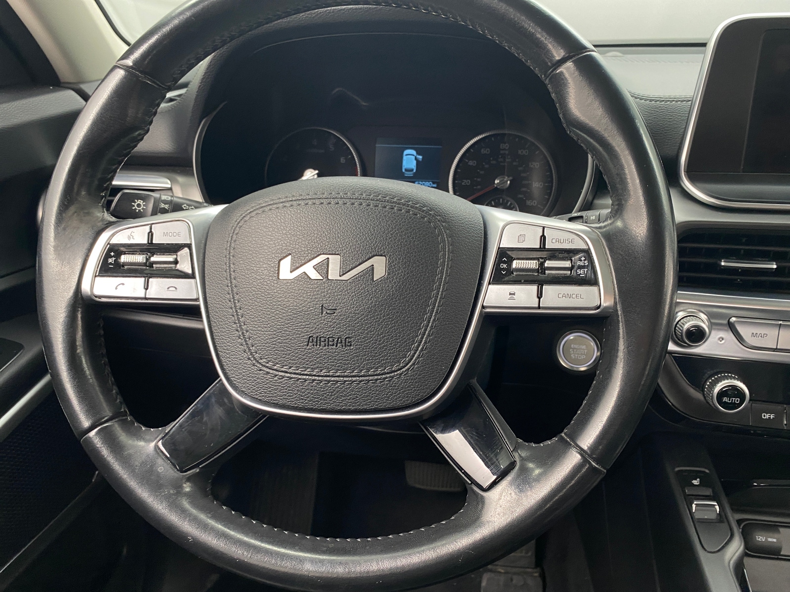 Thumbnail: 2022 Kia Telluride - 4