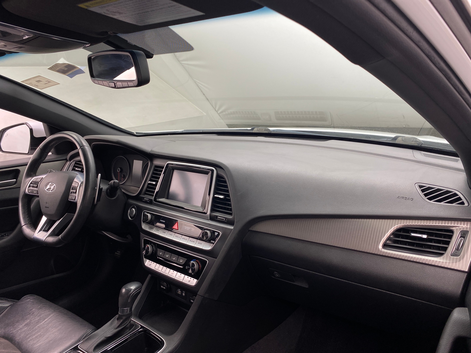 Thumbnail: 2018 Hyundai Sonata - 3