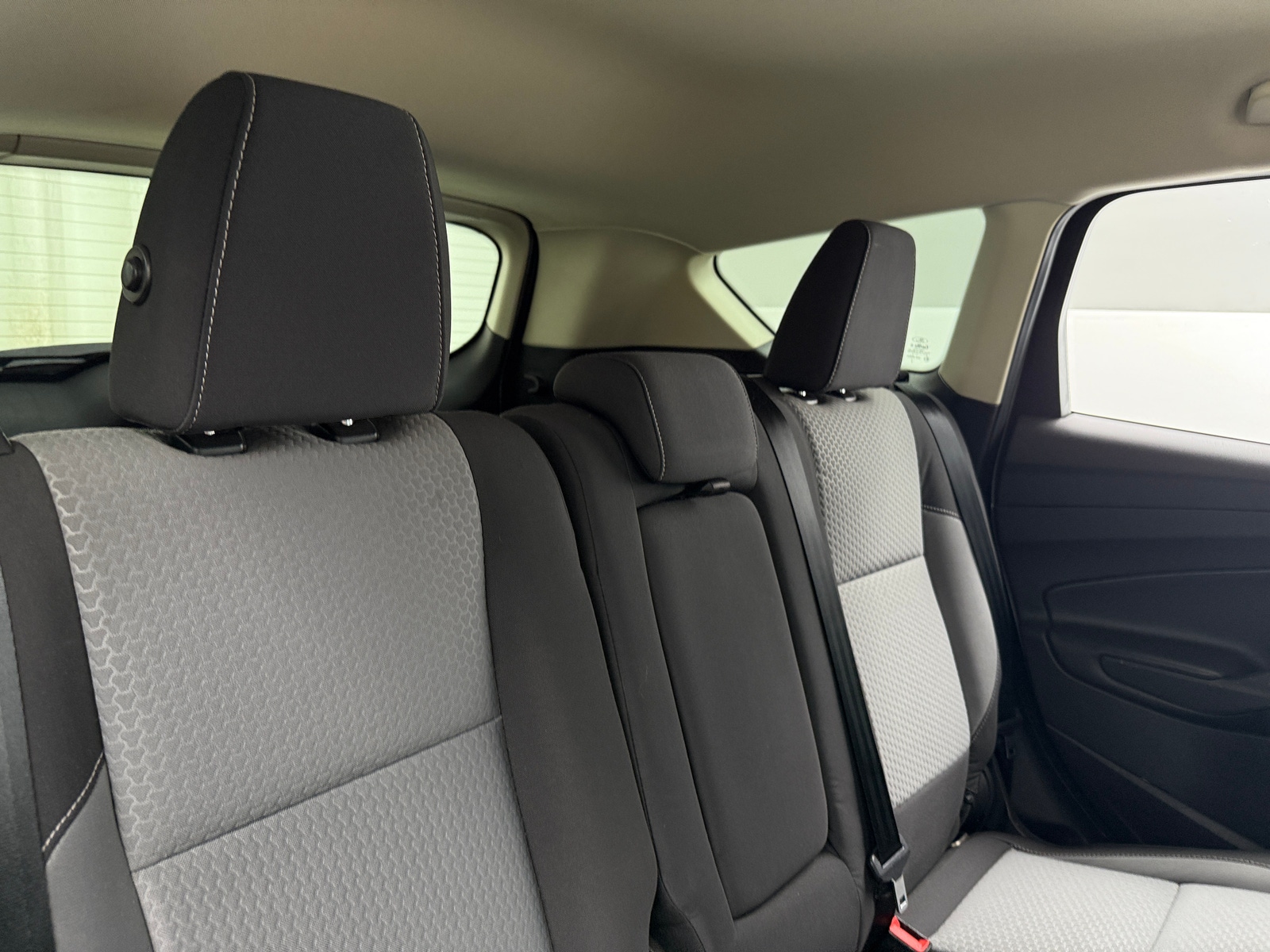 Thumbnail: 2017 Ford Escape - 6