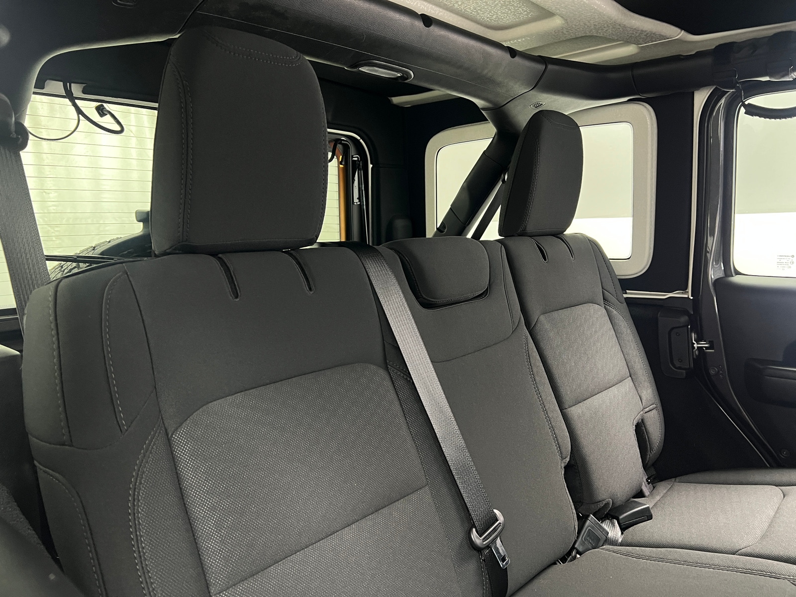 Thumbnail: 2021 Jeep Wrangler - 6