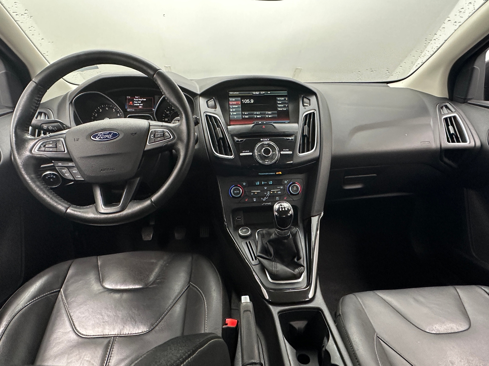 Thumbnail: 2015 Ford Focus - 3