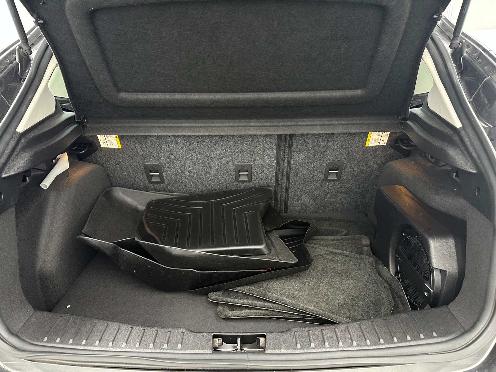 Thumbnail: 2015 Ford Focus - 7