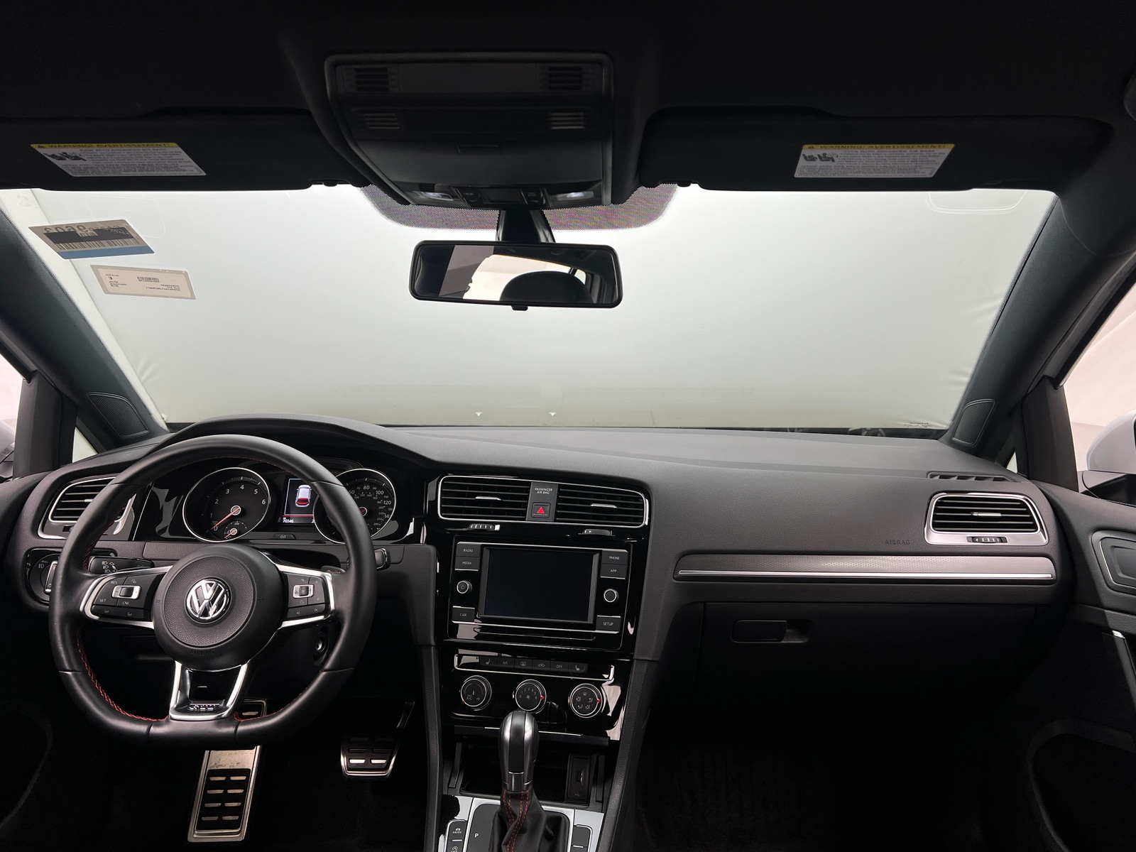 Thumbnail: 2018 Volkswagen Golf - 3