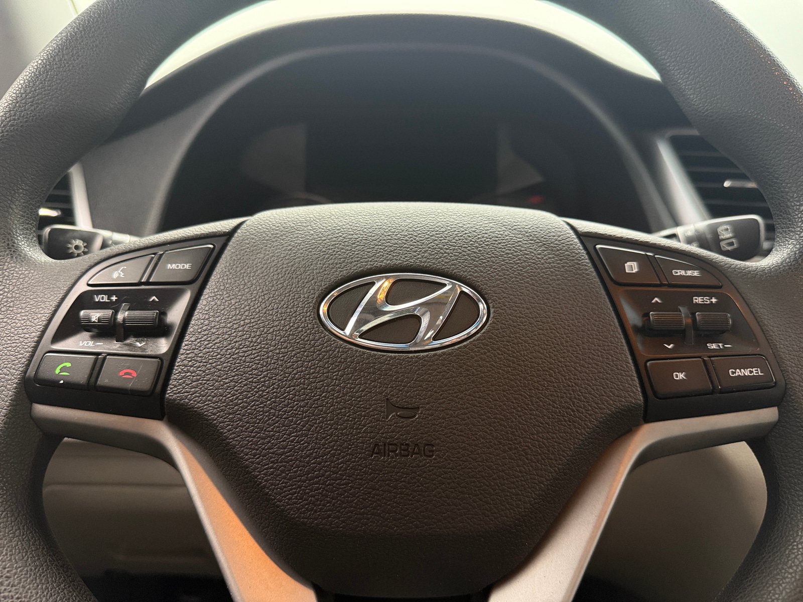 Thumbnail: 2018 Hyundai Tucson - 5