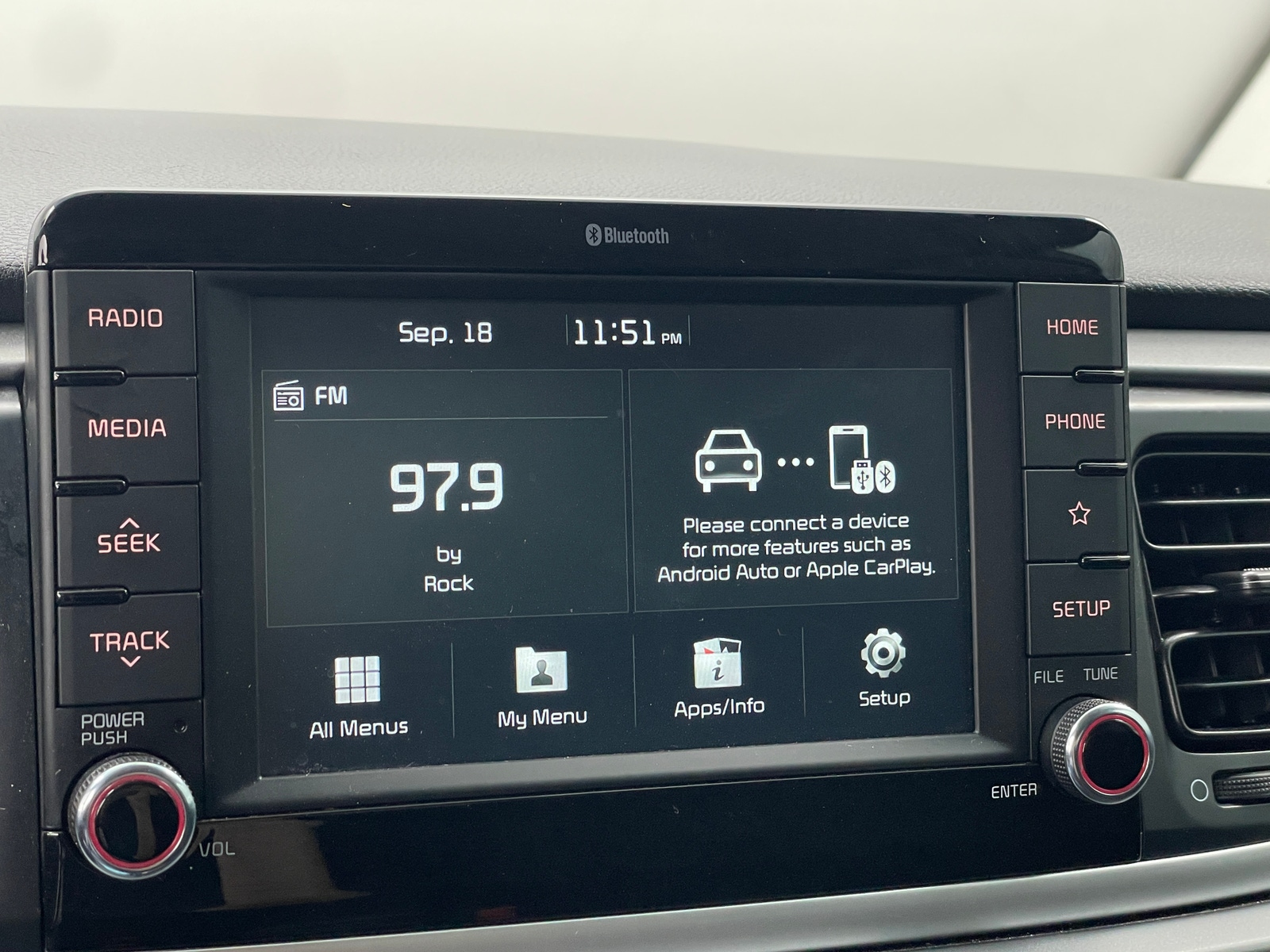 Thumbnail: 2019 Kia Rio - 4