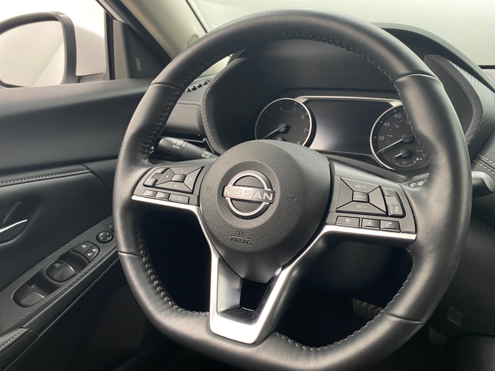 Thumbnail: 2025 Nissan Sentra - 5