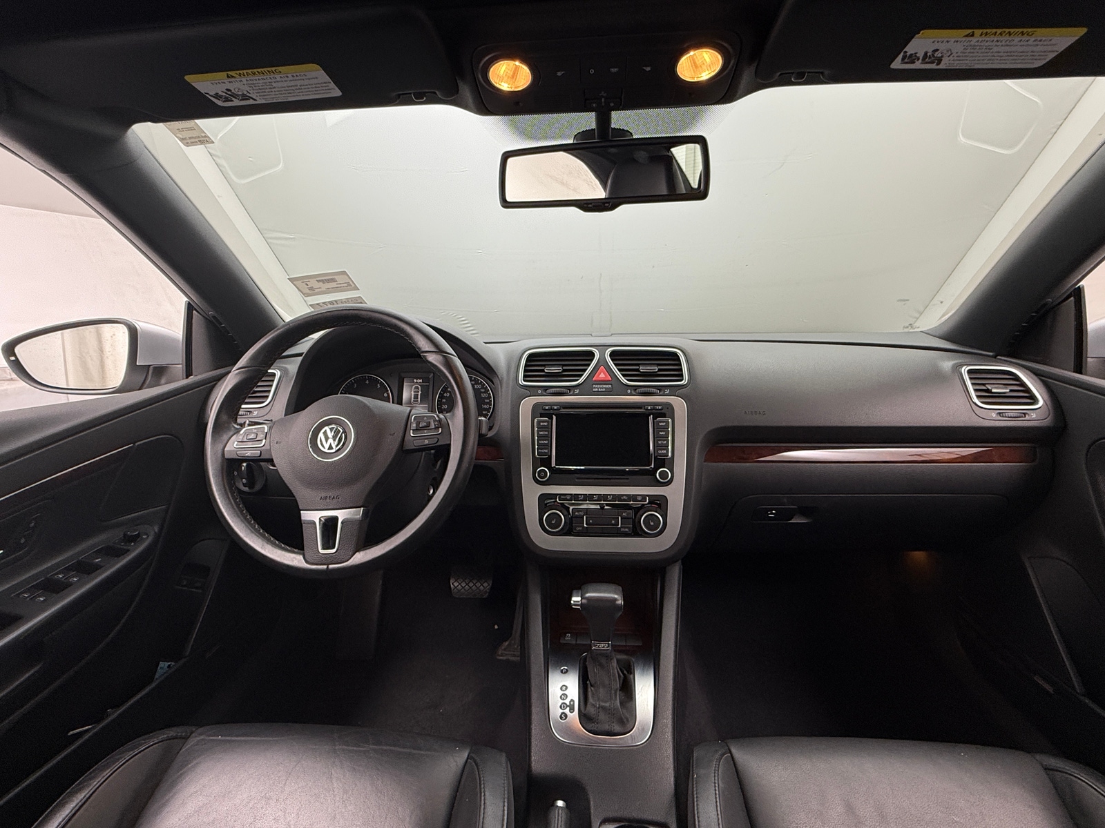 Thumbnail: 2011 Volkswagen Eos - 2