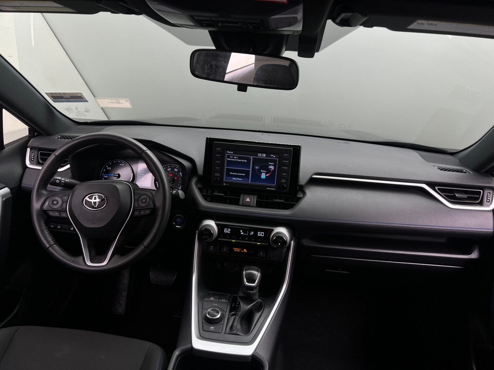 Thumbnail: 2022 Toyota RAV4 - 3