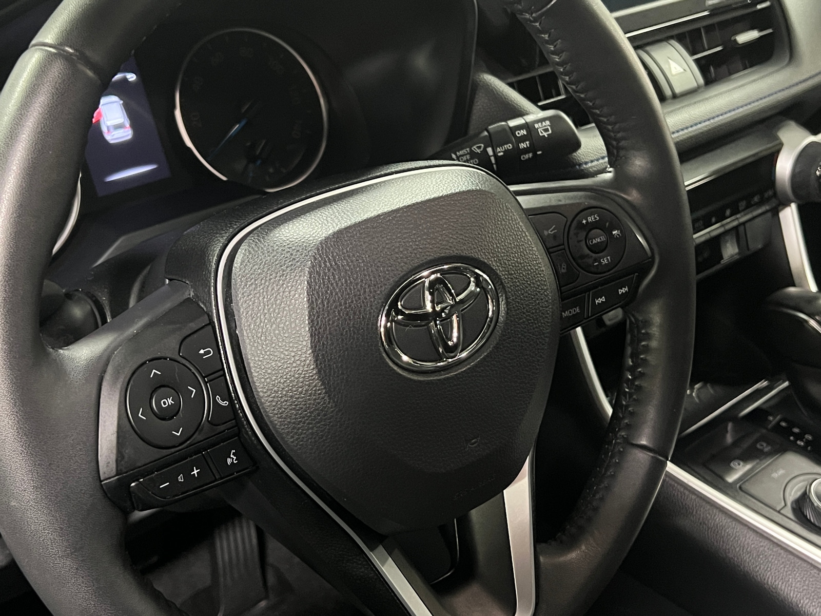 Thumbnail: 2022 Toyota RAV4 - 5