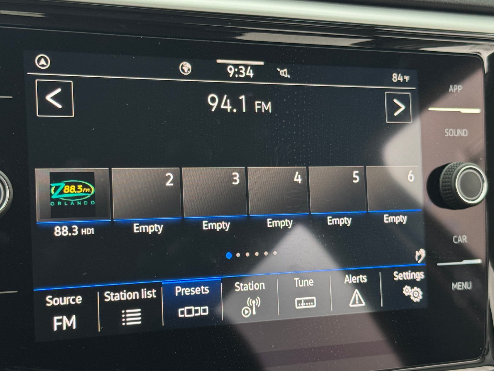 Thumbnail: 2023 Volkswagen Atlas - 3