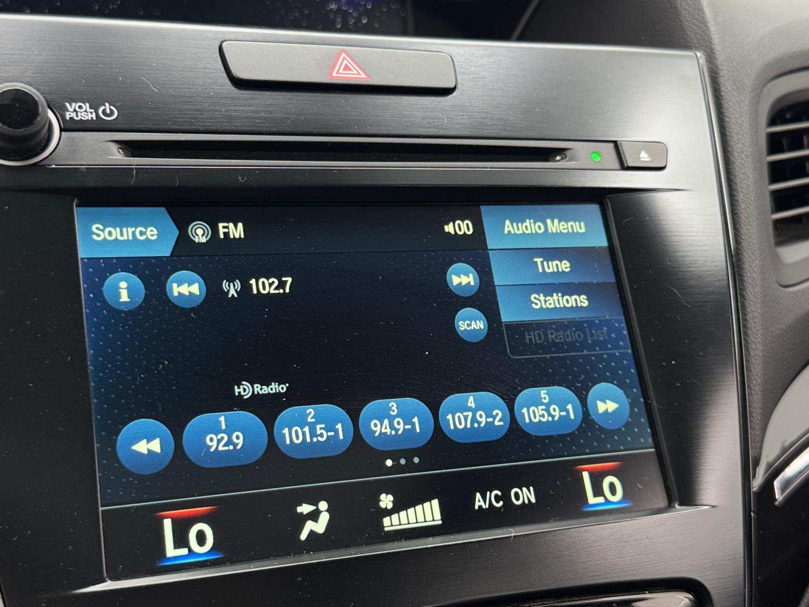 Thumbnail: 2020 Acura ILX - 3