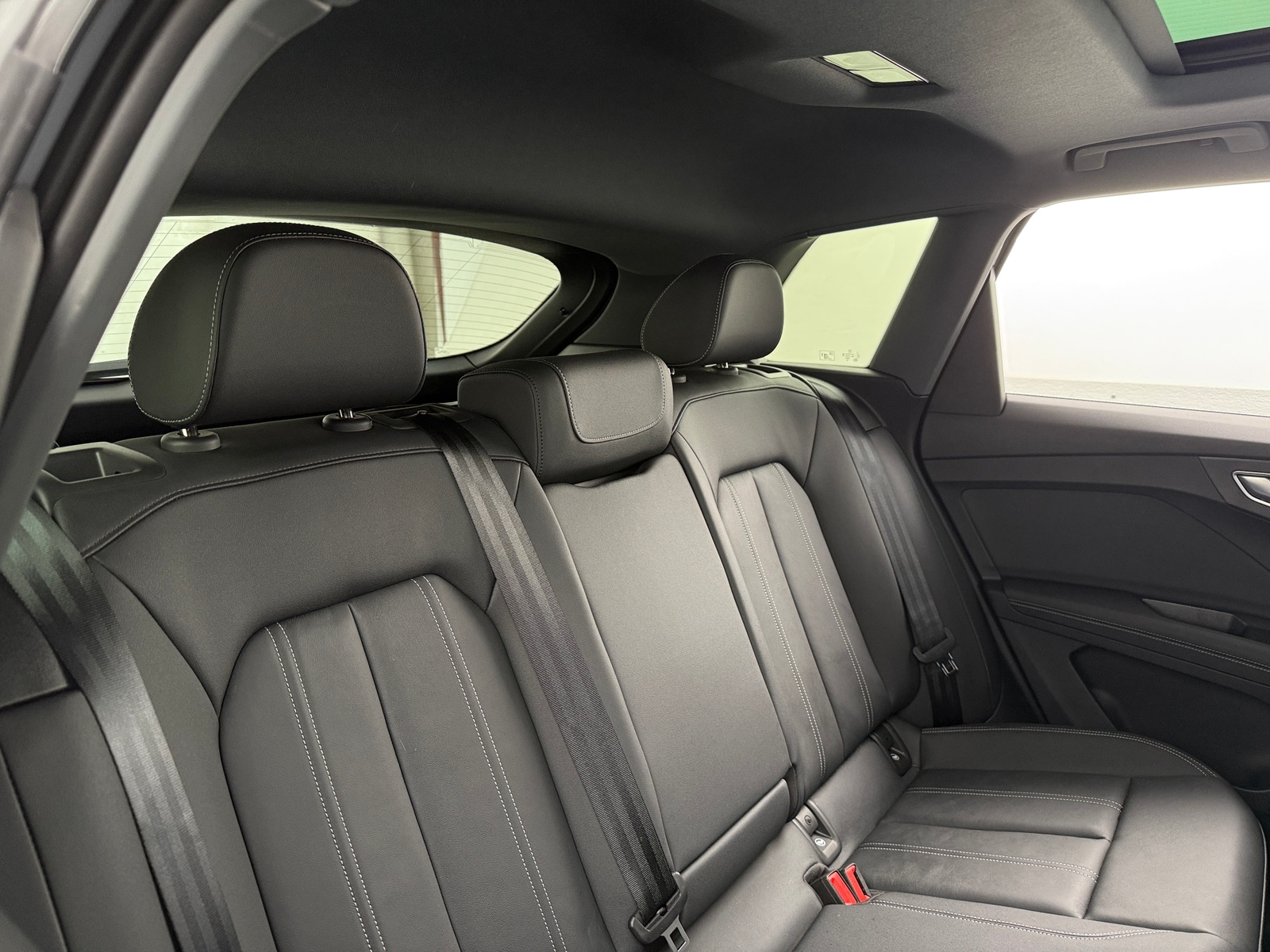 Thumbnail: 2024 Audi Q4 e-tron - 5