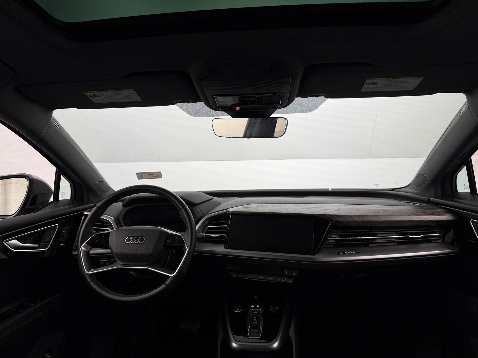 Thumbnail: 2024 Audi Q4 e-tron - 2