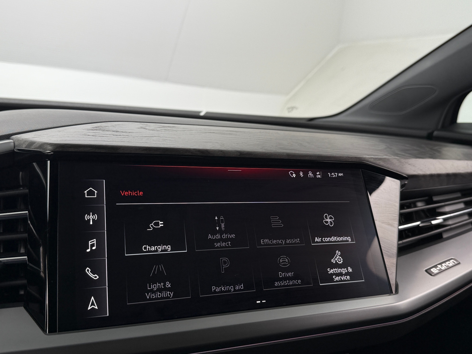 Thumbnail: 2024 Audi Q4 e-tron - 3